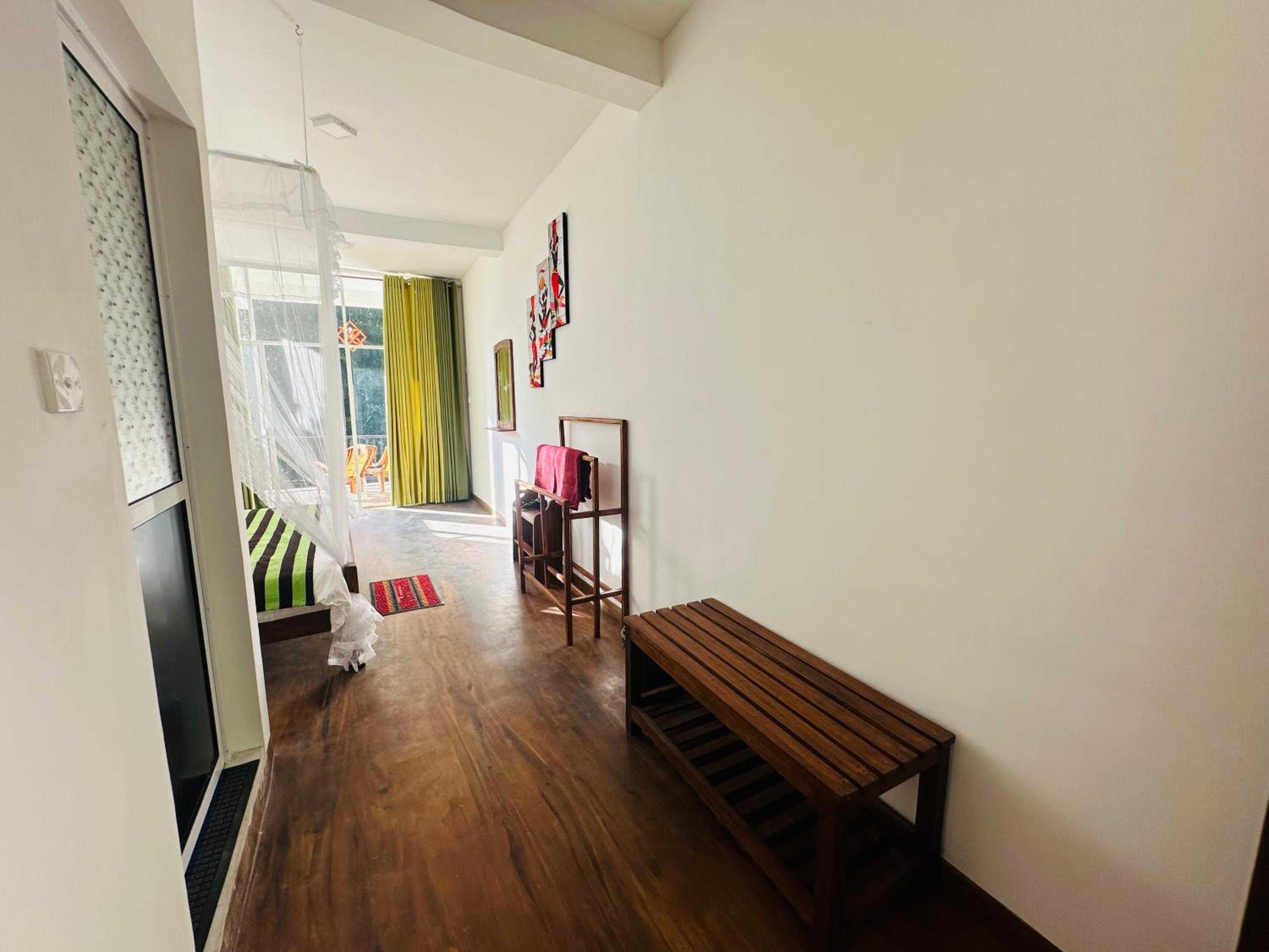 Deluxe Double Room with Balcony photo 3