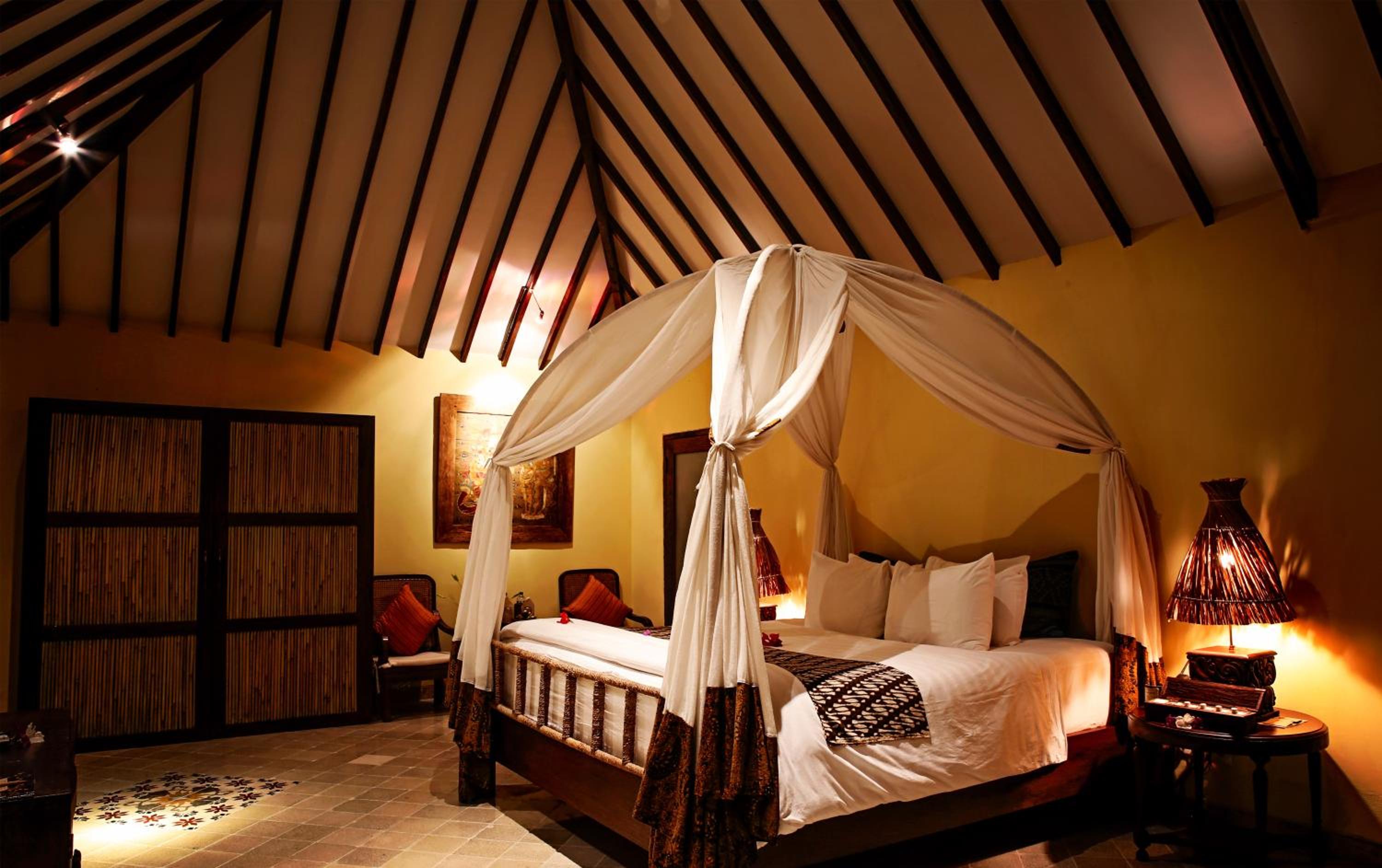 Kampong Lombok Bungalow with Free Signature Daily Afternoon Tea - Photo 1