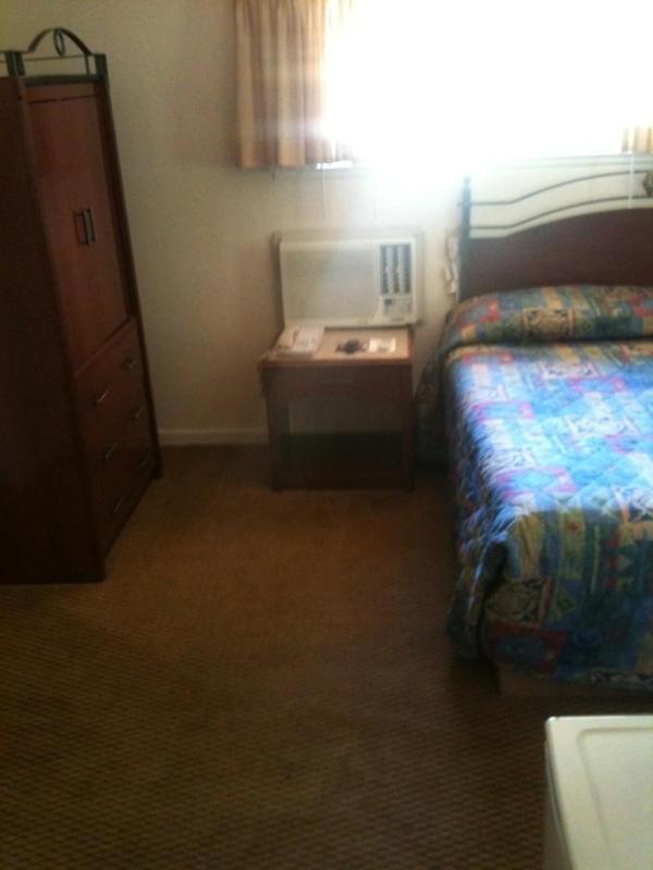 Queen Room photo 1