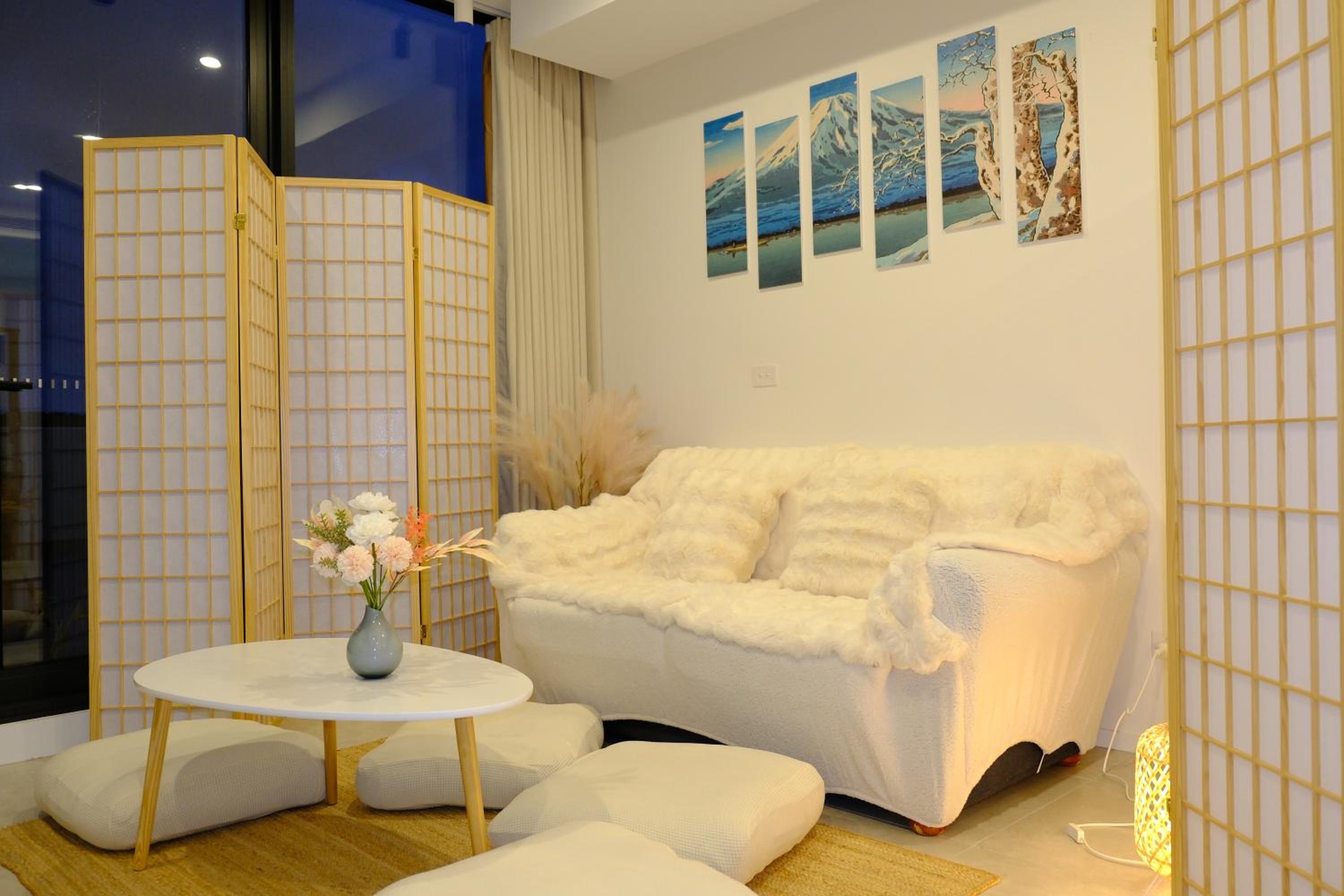 Apartment With Mountain View photo 1