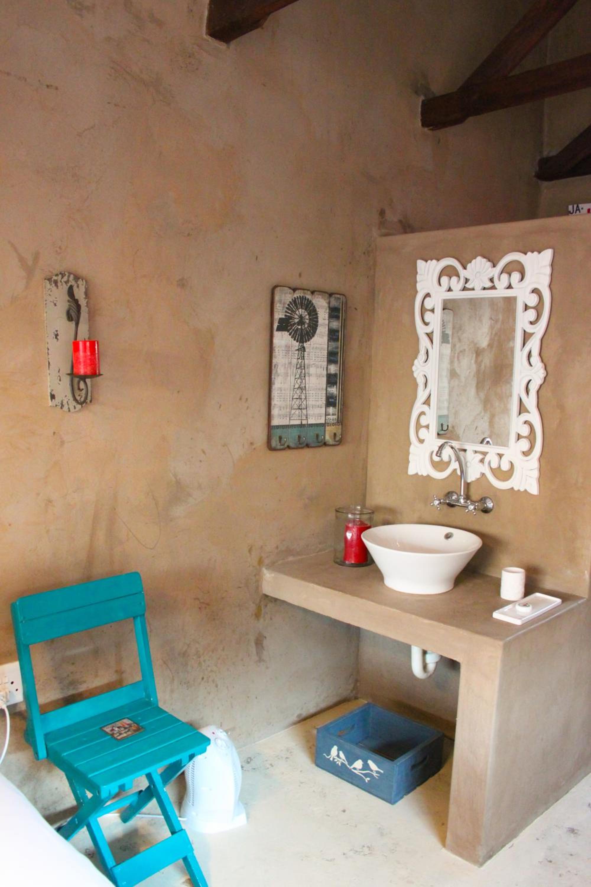 Standard Double Room - Photo 9