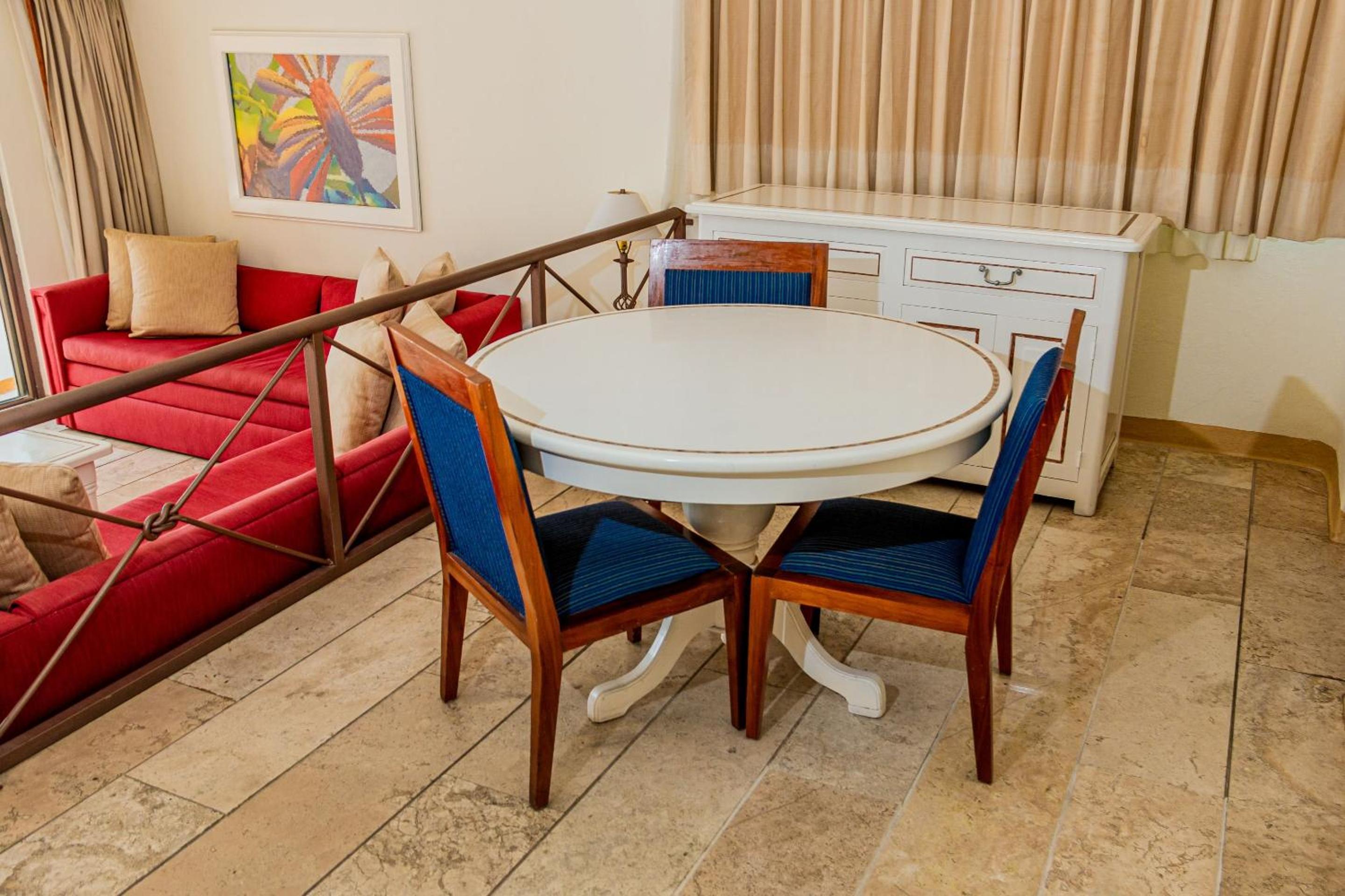 Suite King photo 2