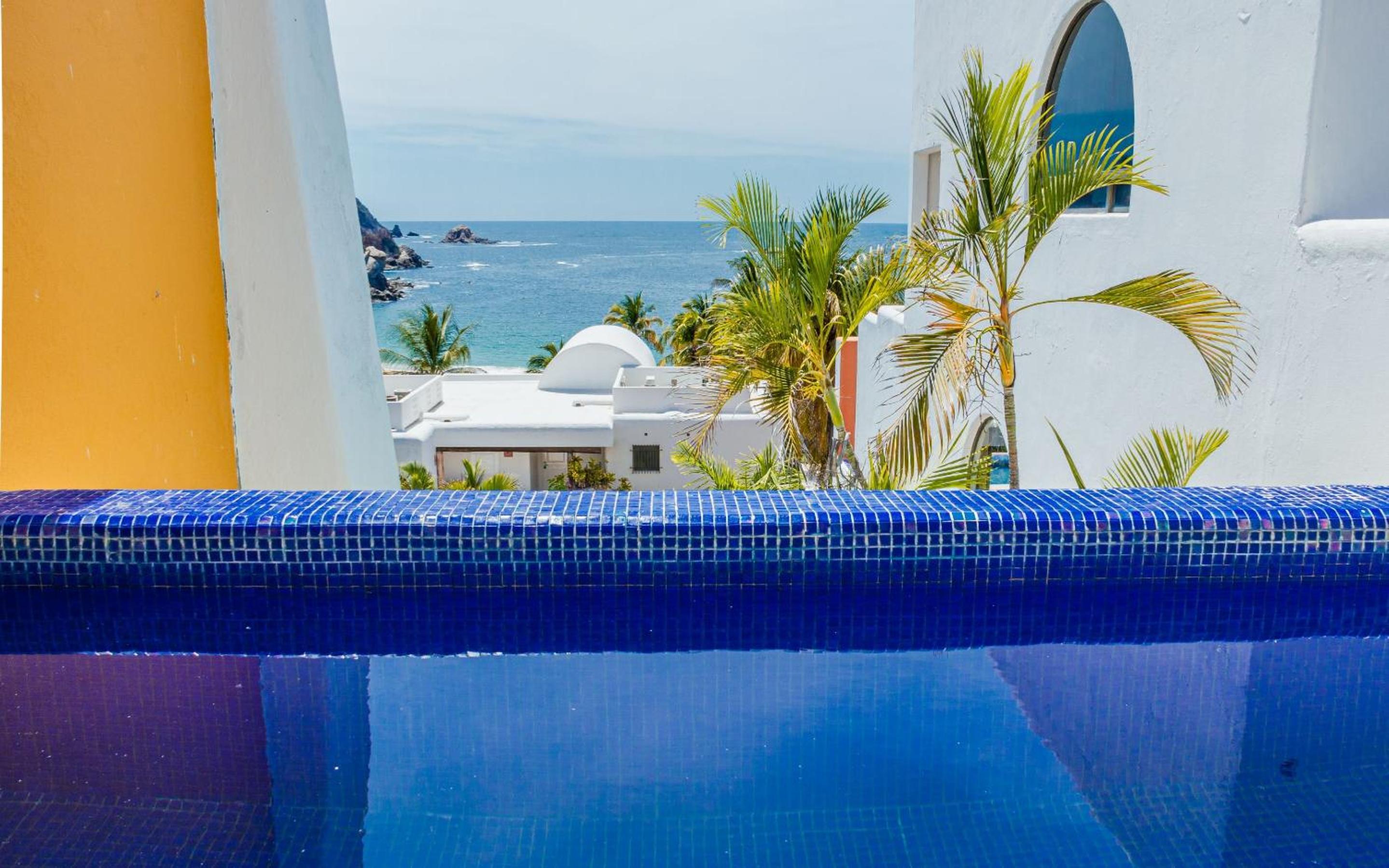 Suite King with Pool