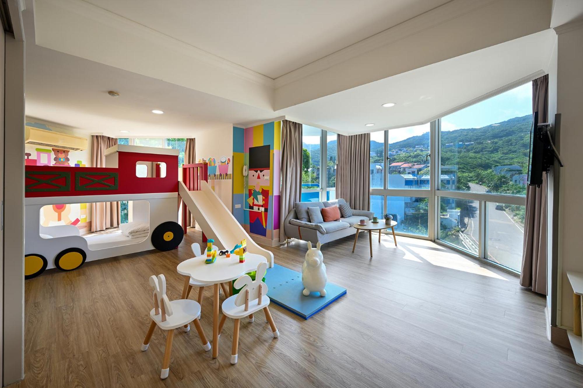 Triple Room with Mountain View