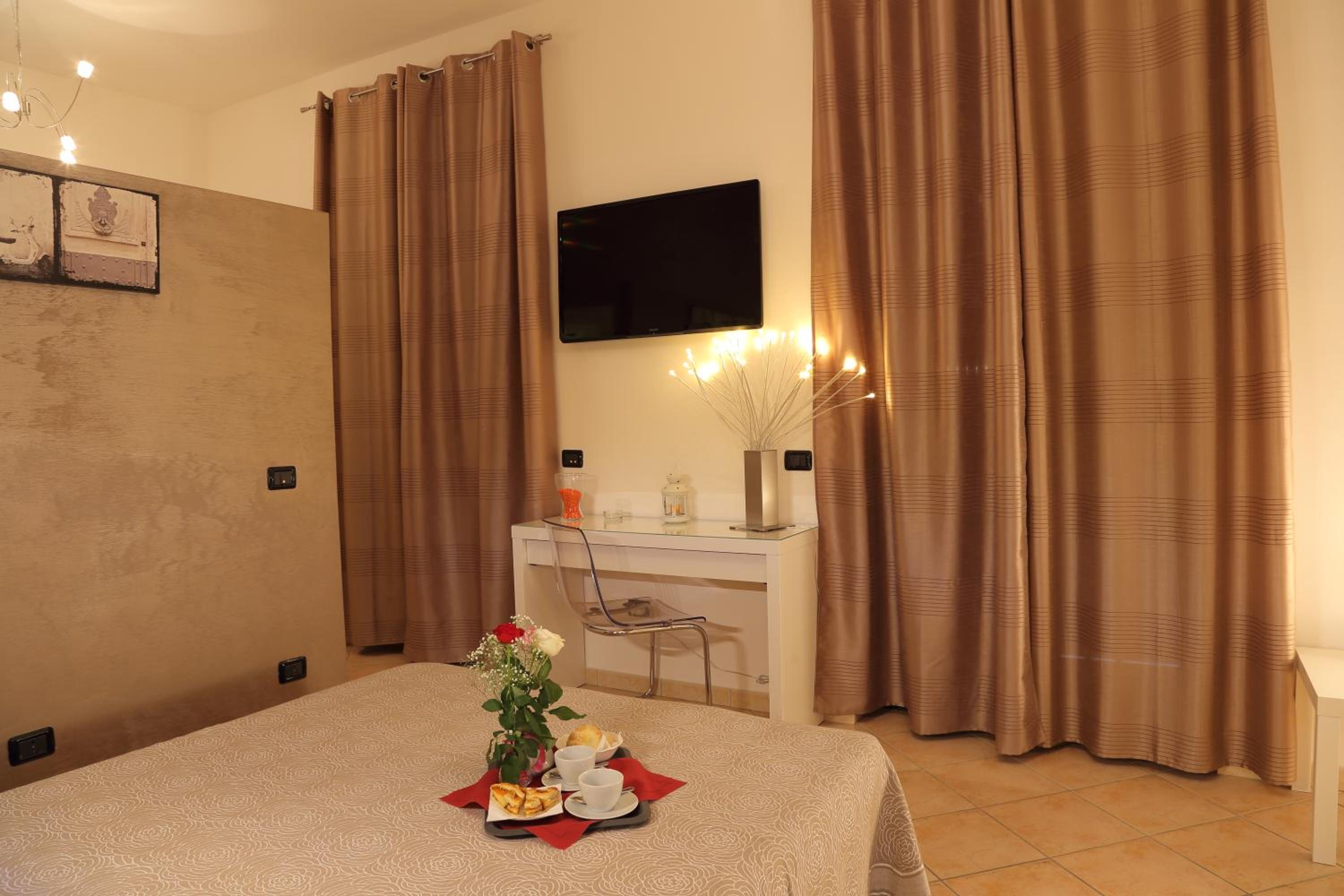 Double Room with Balcony and Sea View photo 3