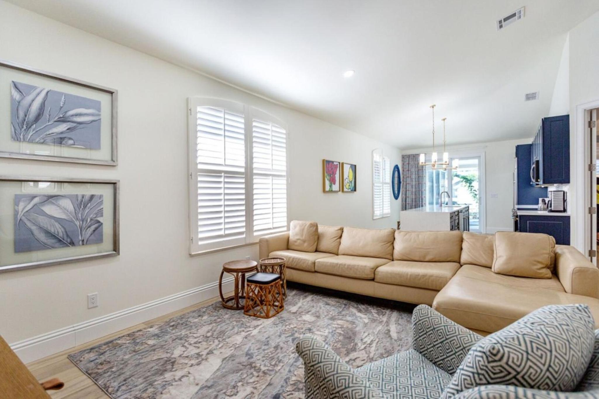 Three-Bedroom House - Photo 4