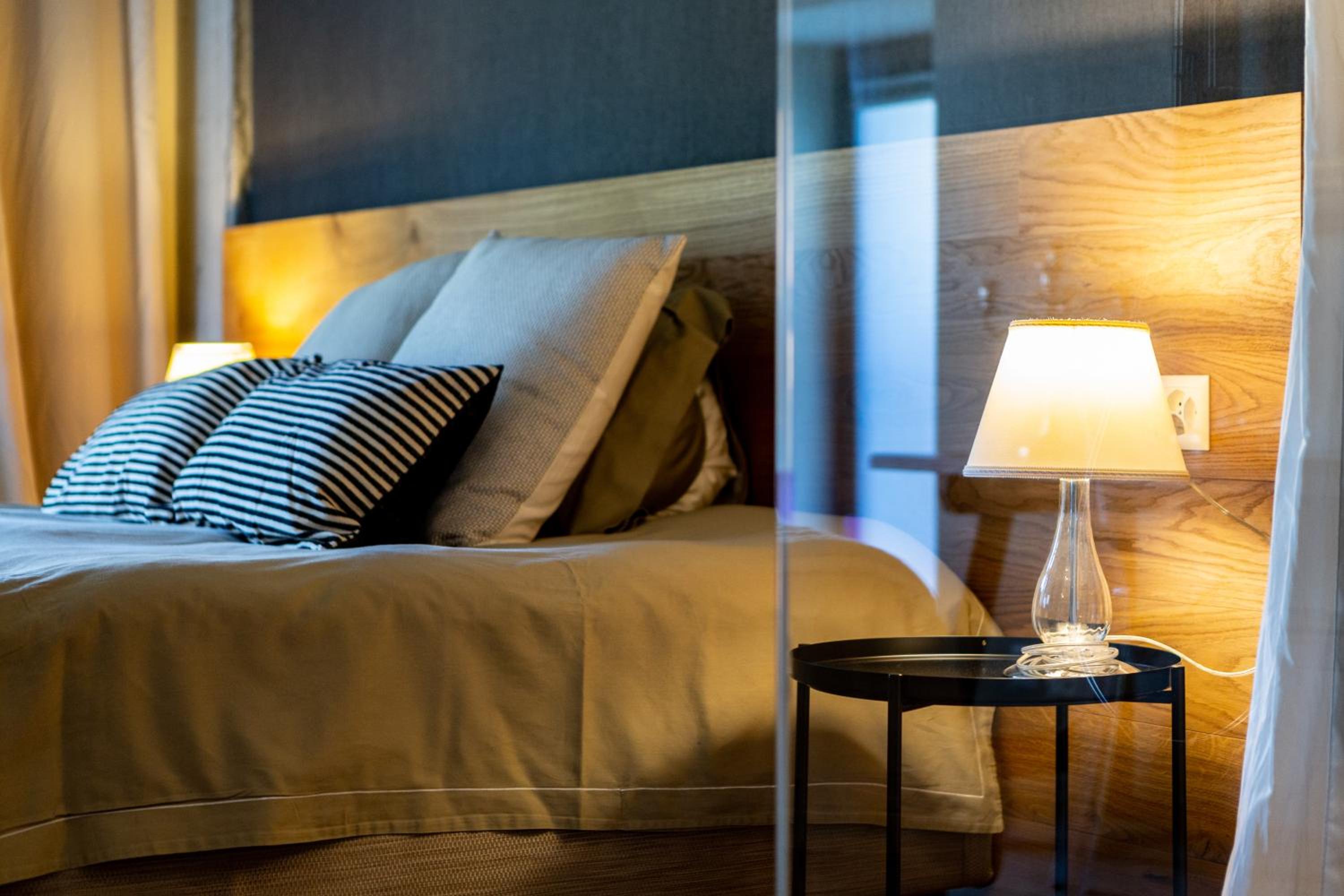 Deluxe Double or Twin Room - Photo 2
