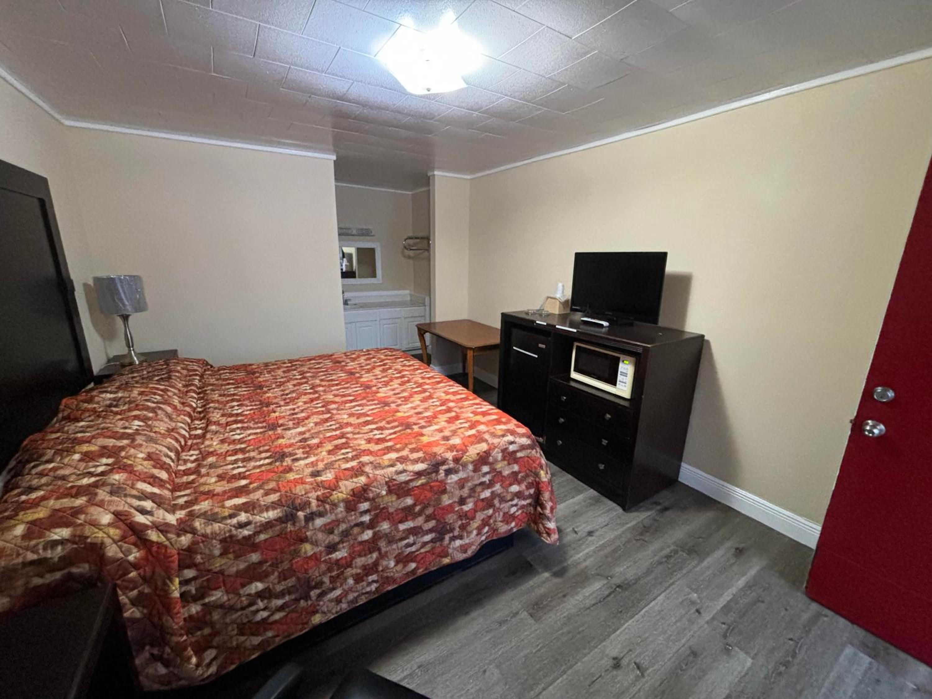 Queen Room
