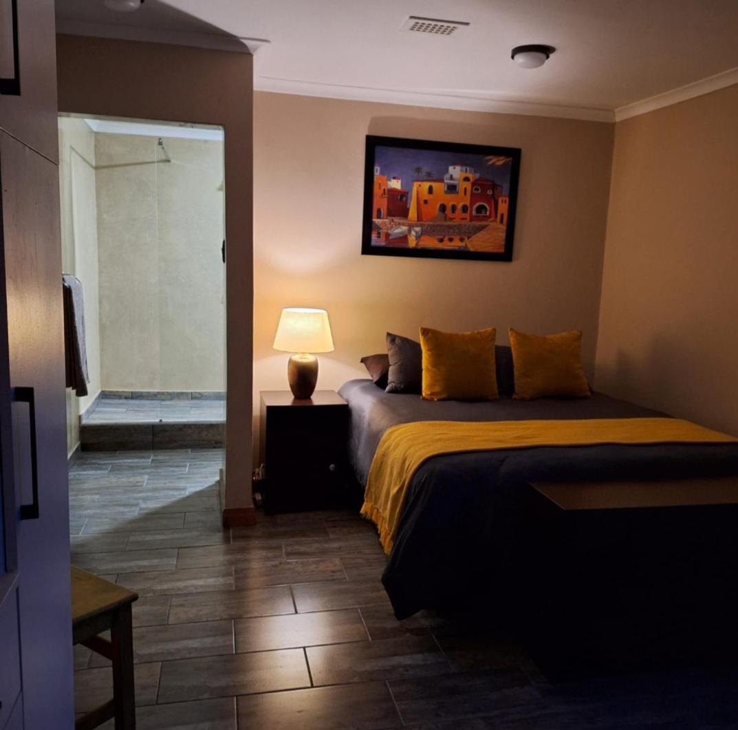 Double Room with Private Bathroom photo 3