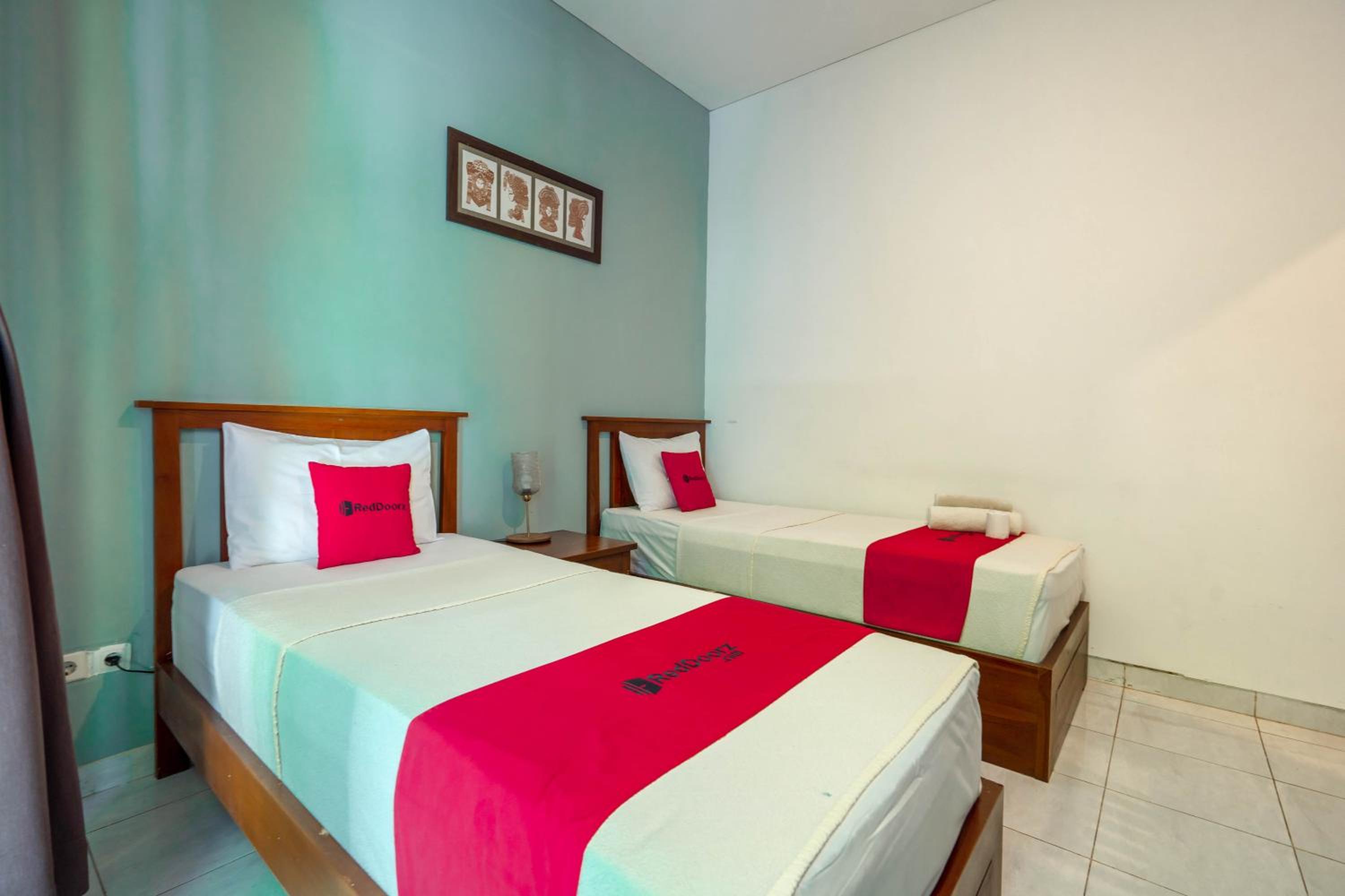 Twin Room - Photo 1