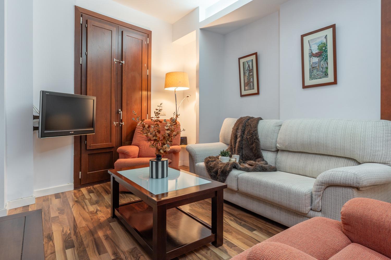 Two-Bedroom Apartment - Photo 24