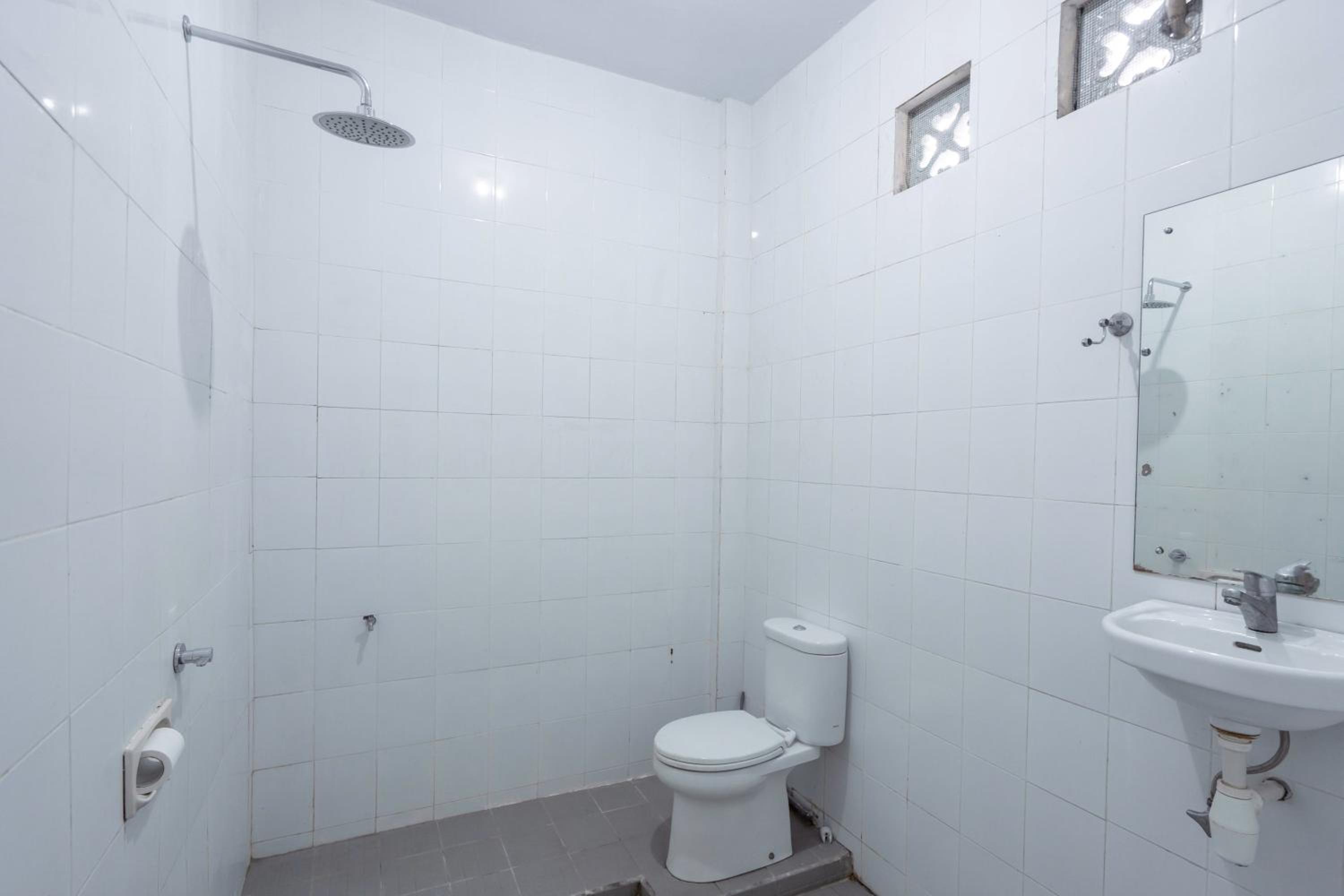 Double Room - Photo 6