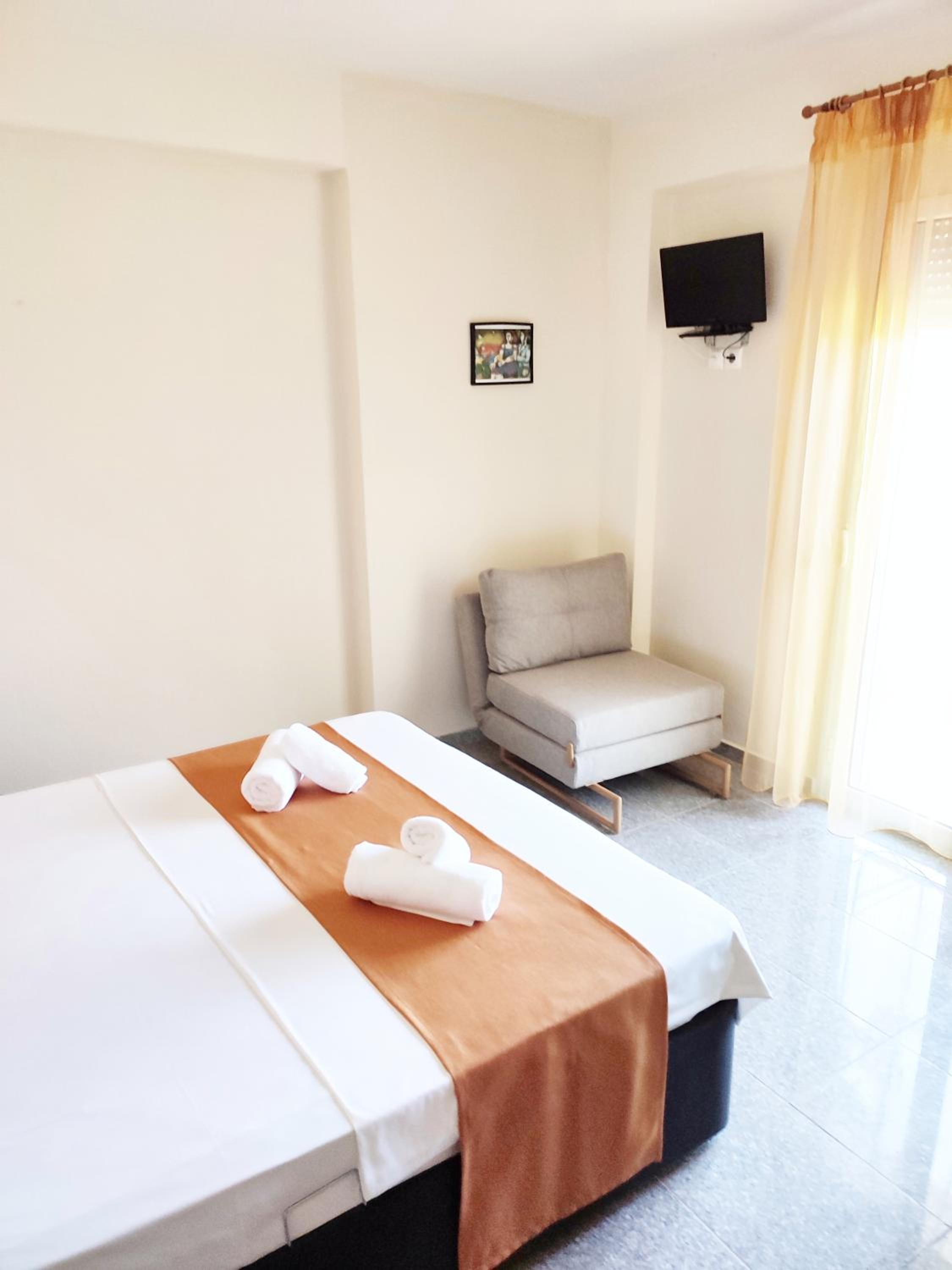 Classic Quadruple Room - Photo 1