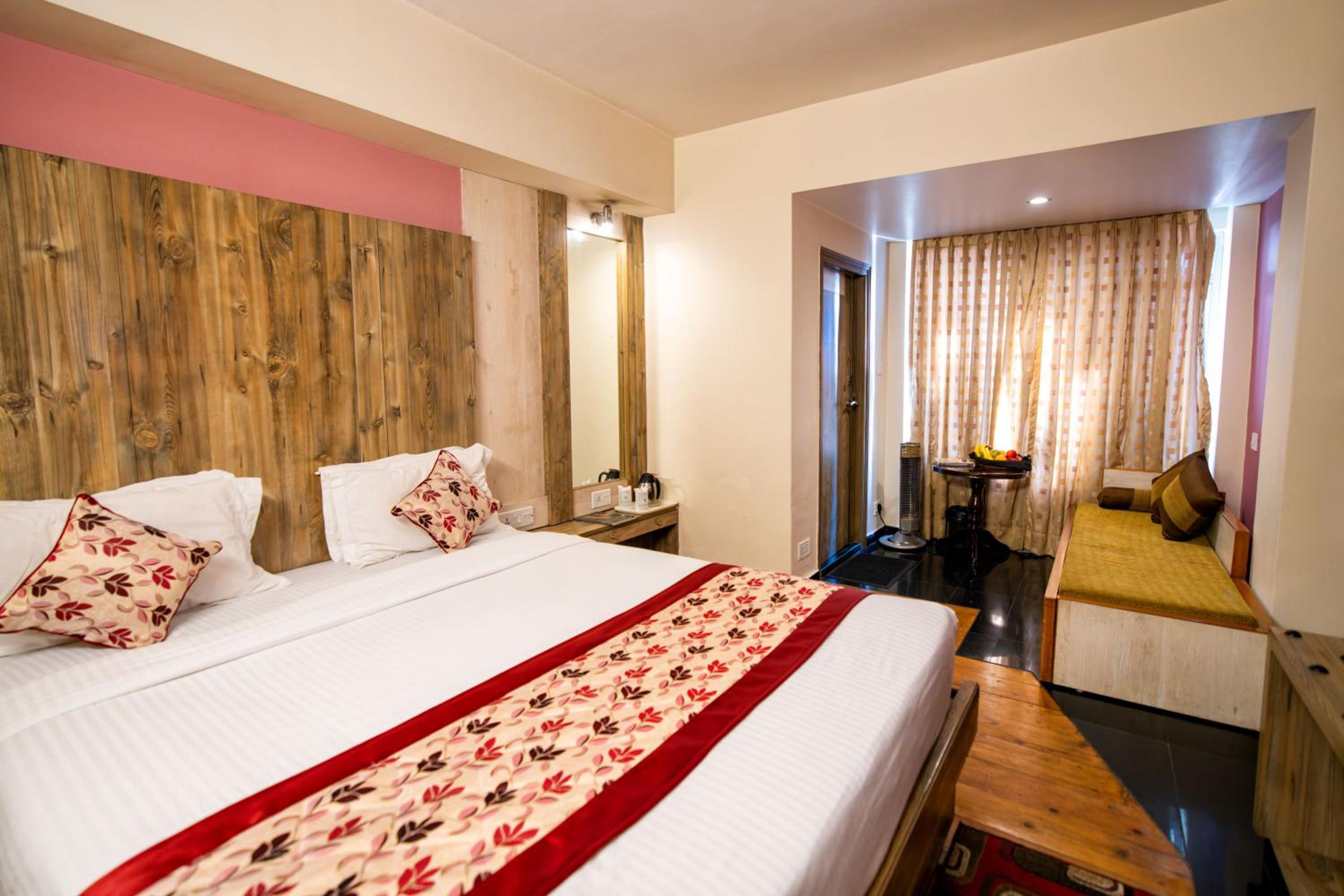 Deluxe Room - Photo 1
