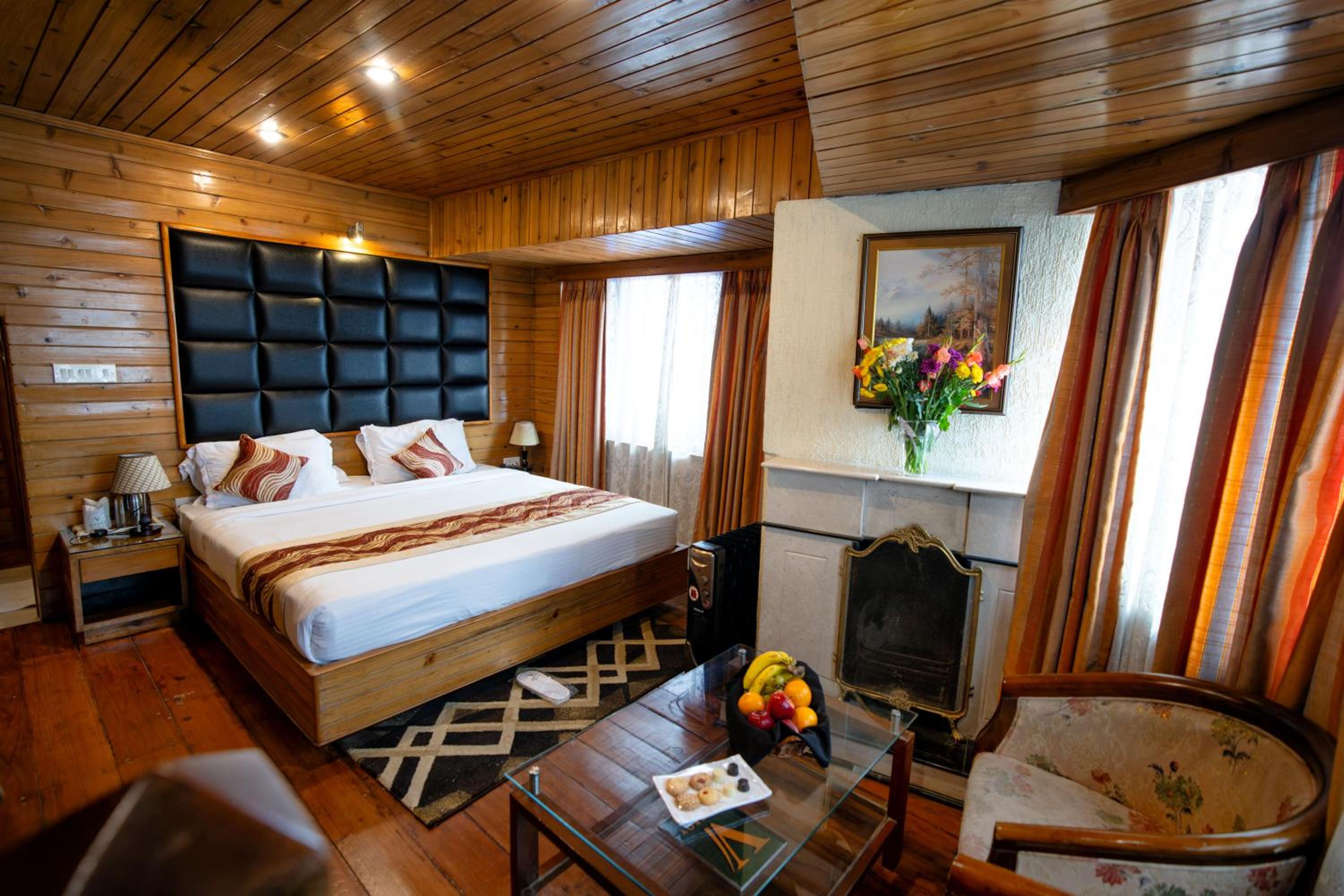 Premium Double or Twin Room - Photo 13