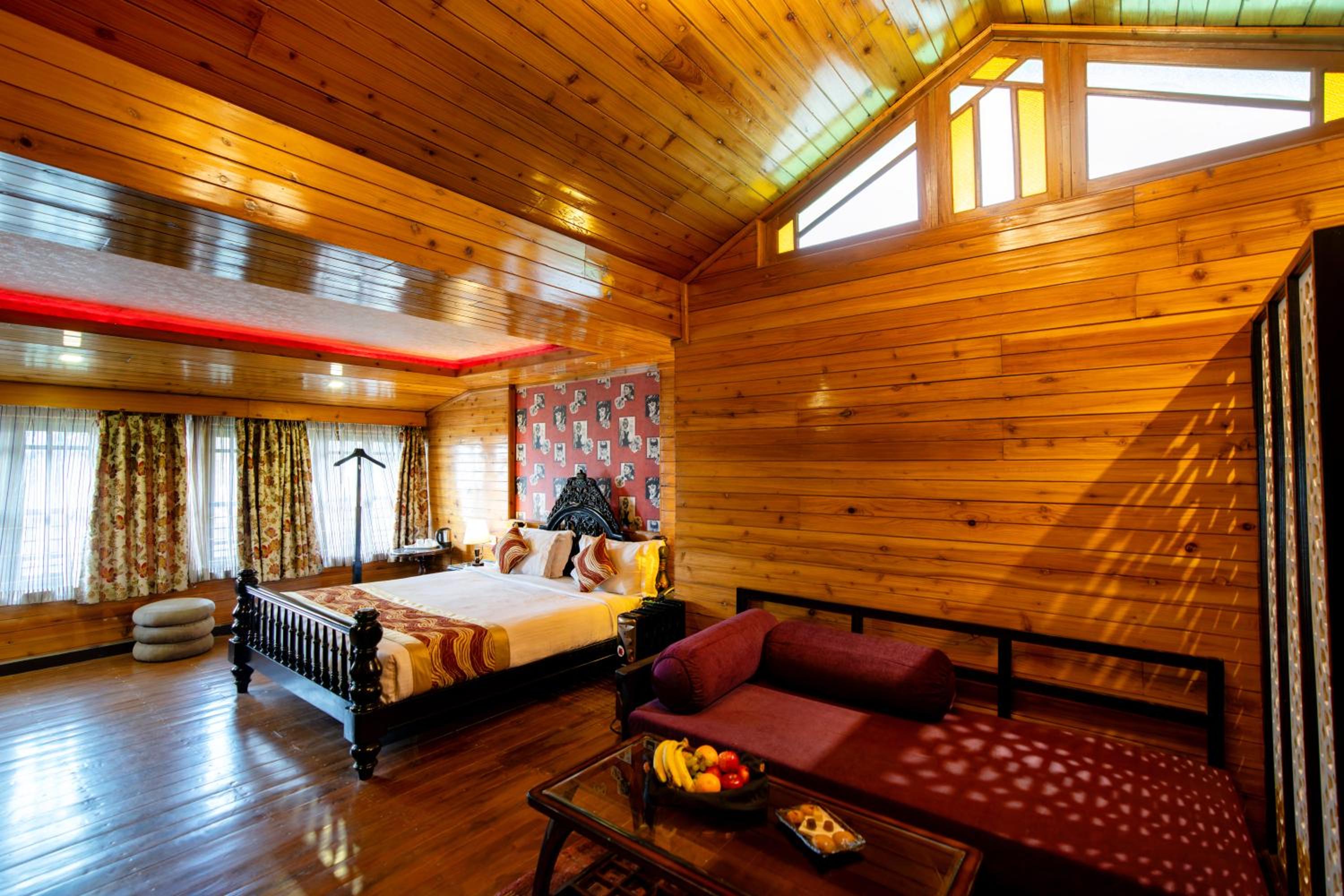 Premium Double or Twin Room - Photo 6