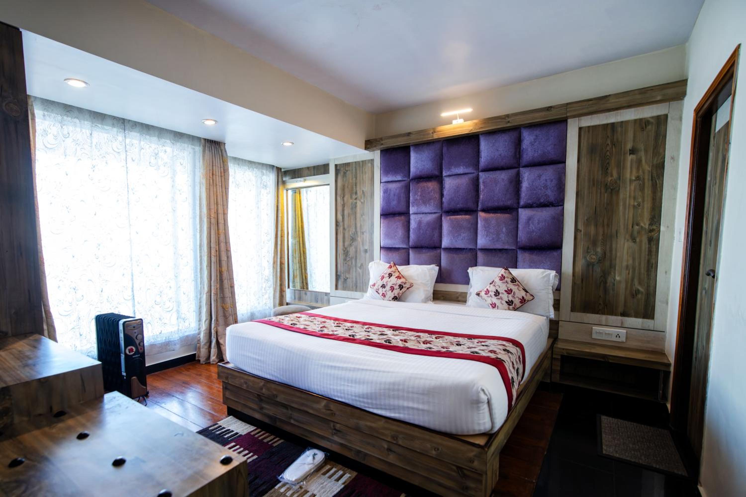Executive Double or Twin Room - Photo 9