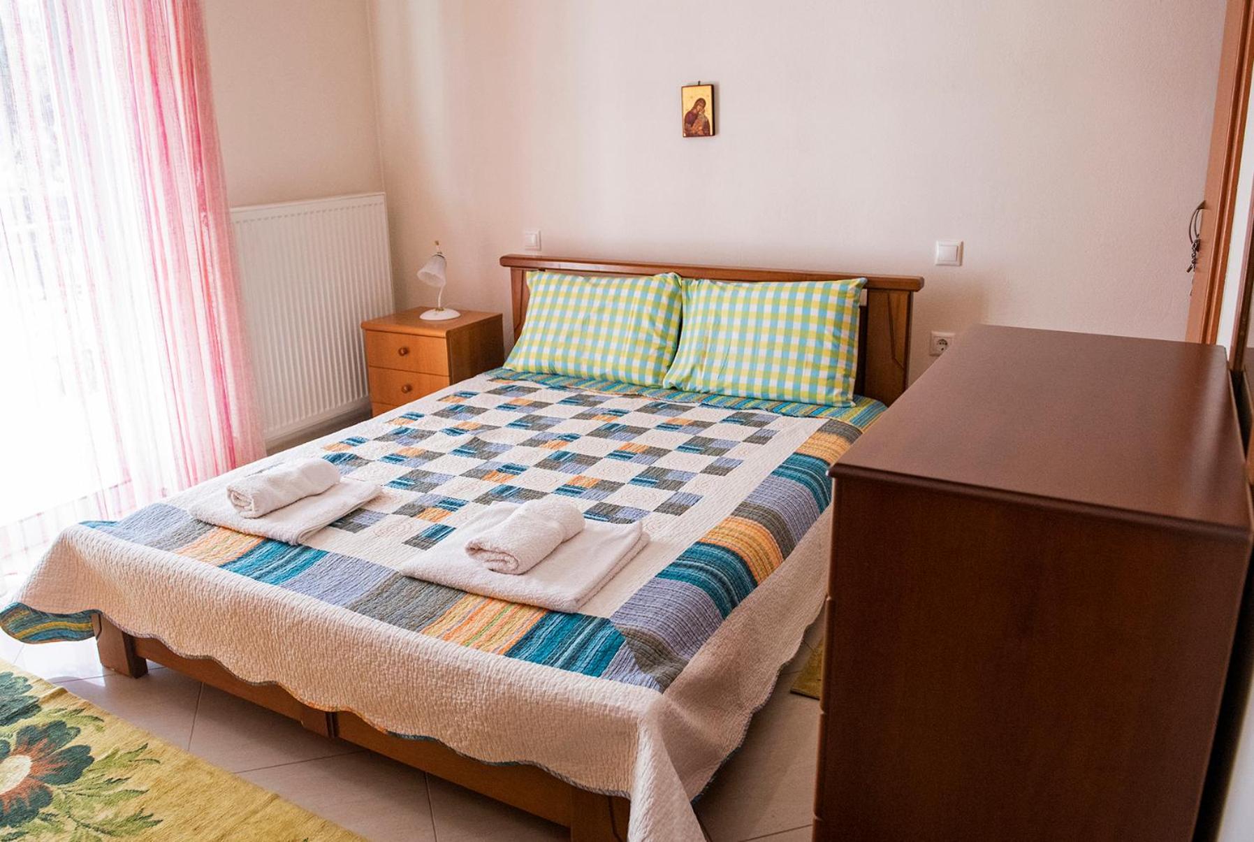 Two-Bedroom Apartment - Photo 22