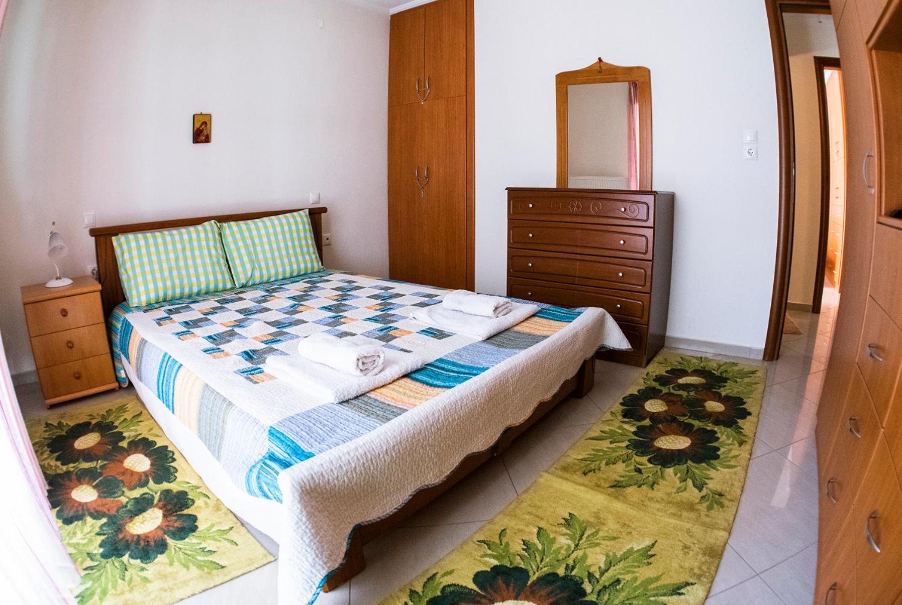 Two-Bedroom Apartment - Photo 25