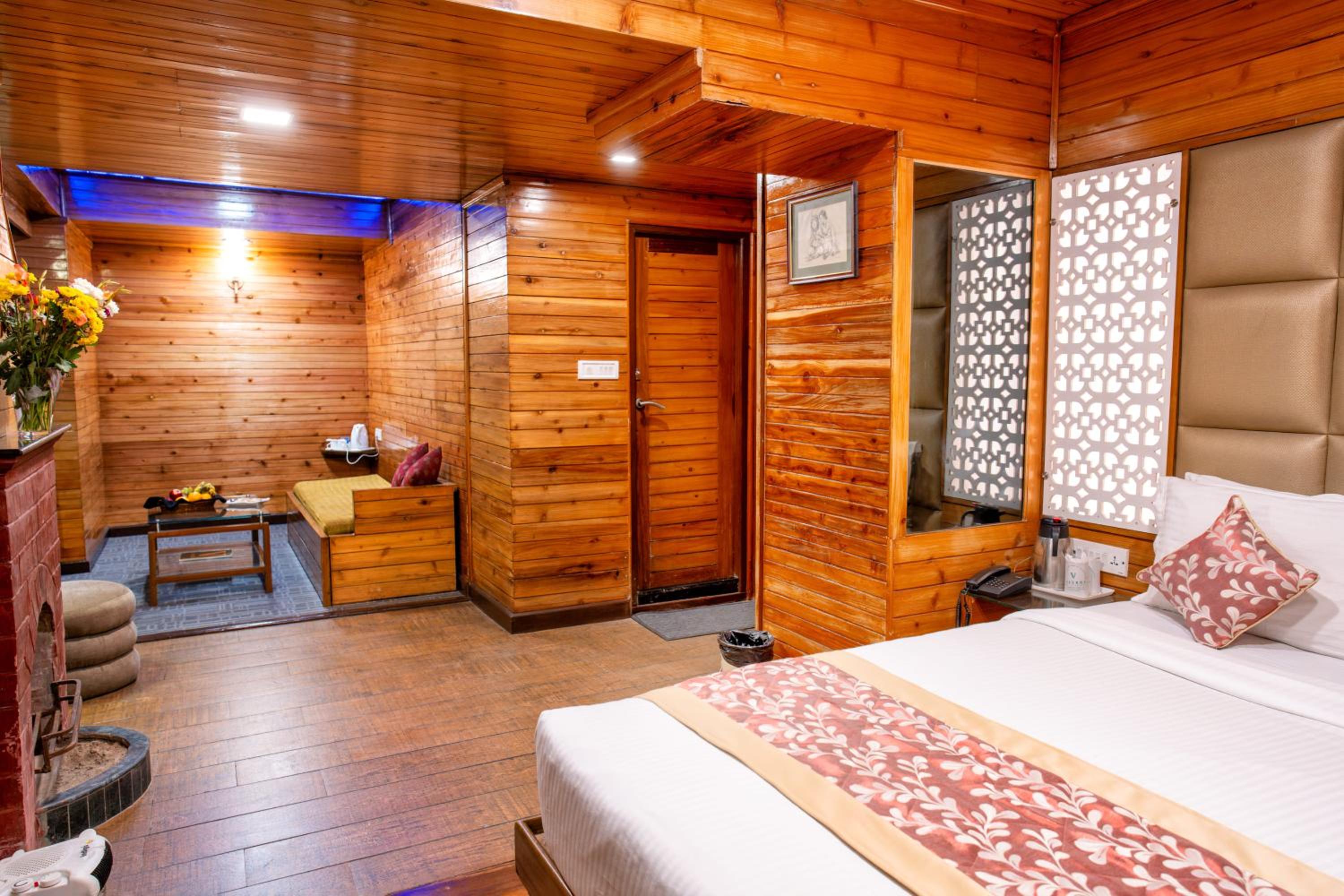 Executive Double or Twin Room - Photo 7