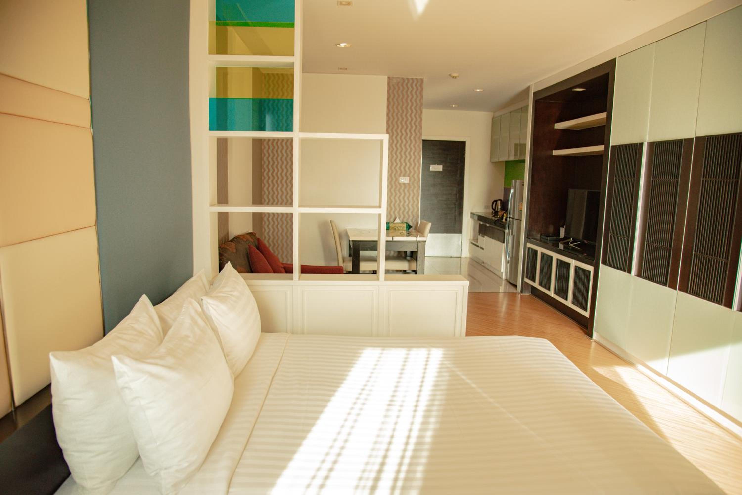 Deluxe Double Room with City View photo 1