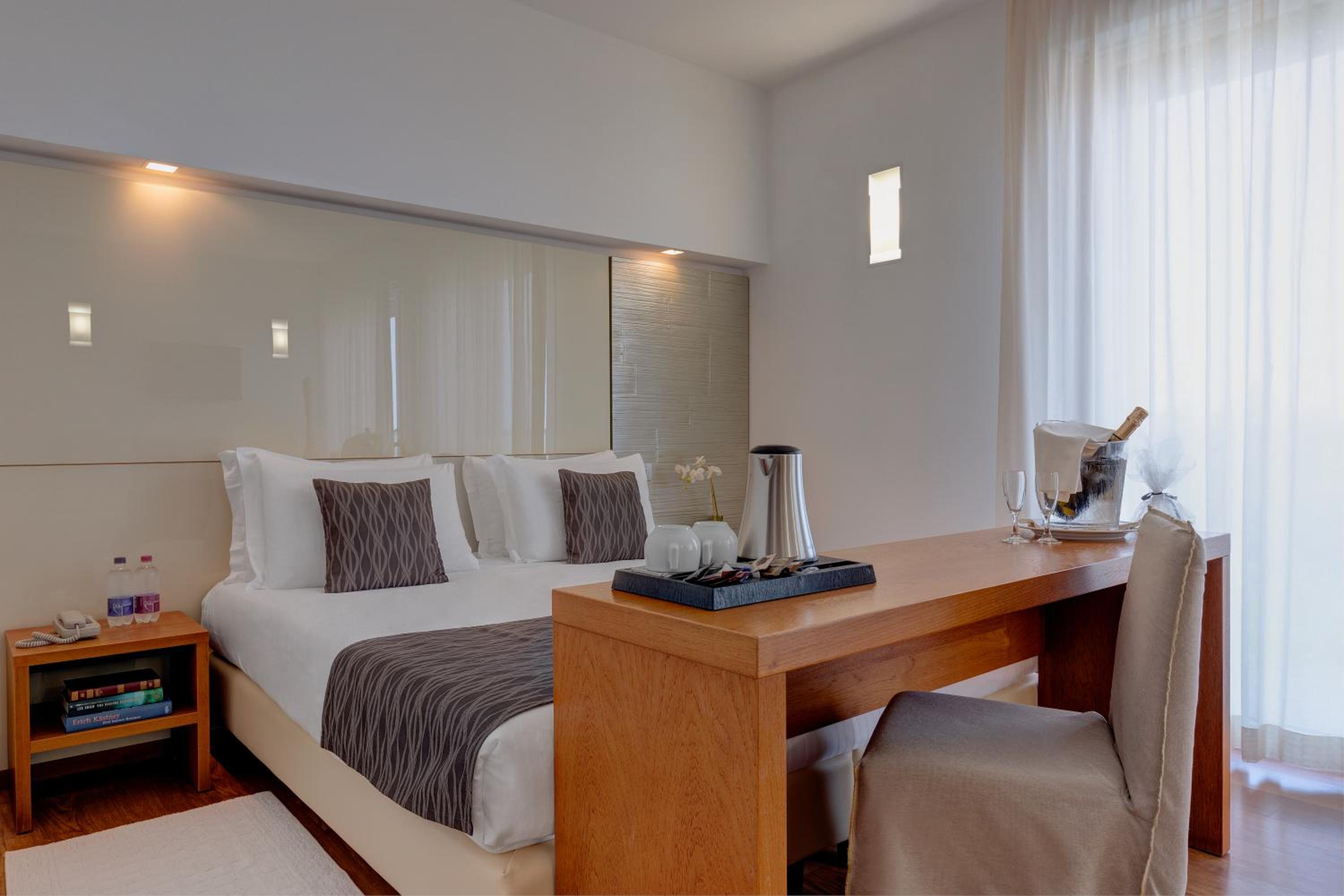 Junior Suite with Private Pool photo 3