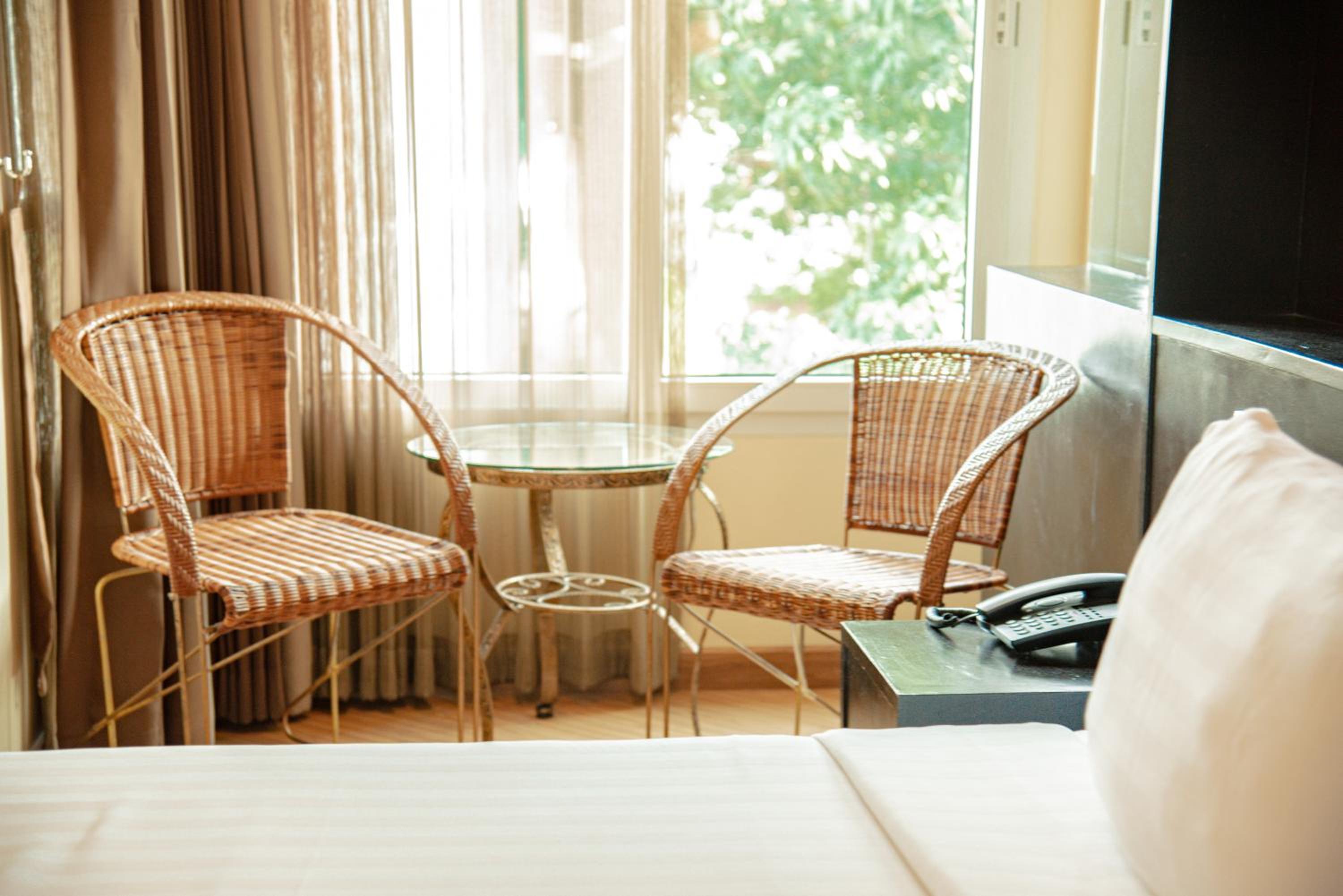 Superior Corner Room with City View photo 2
