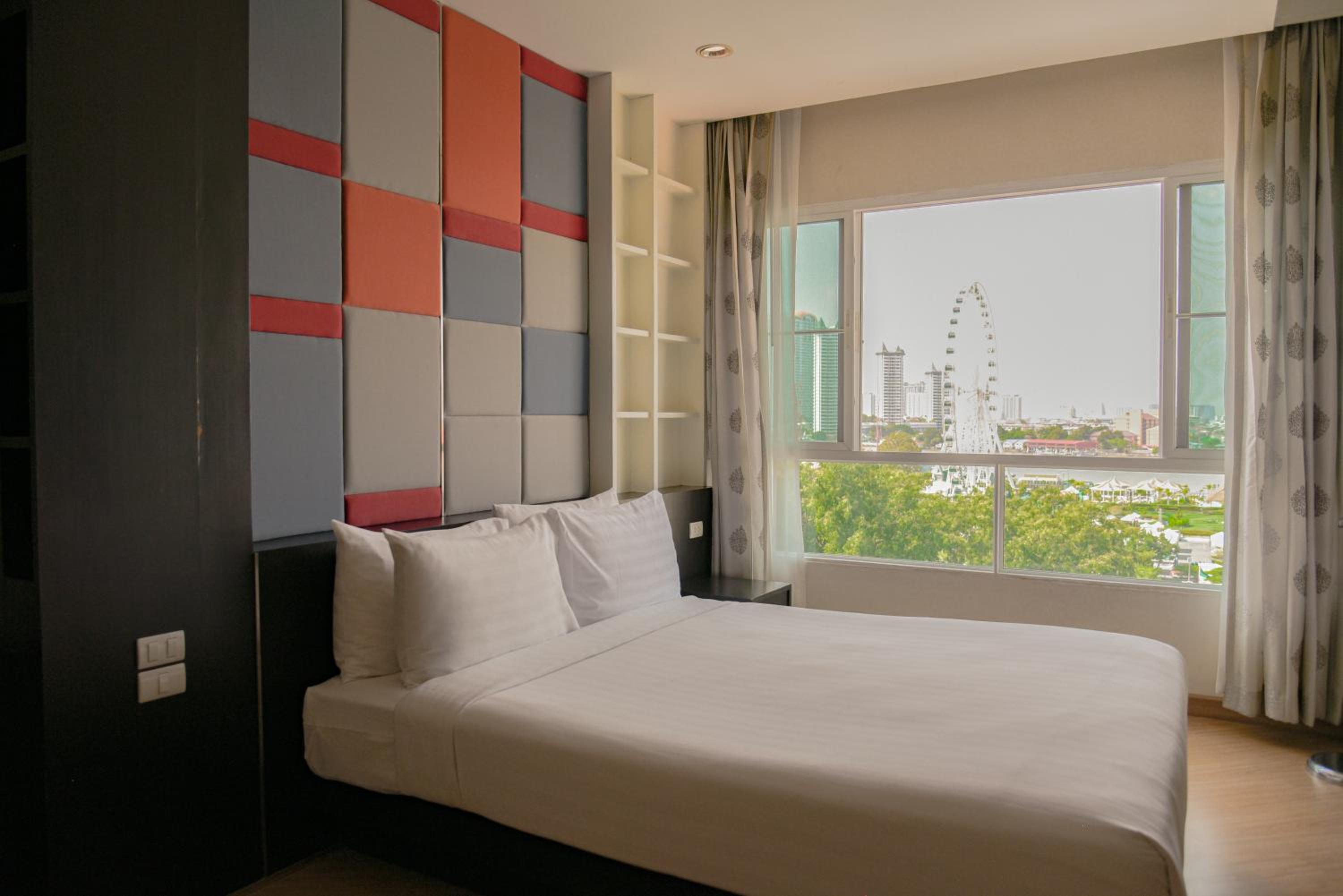 2 Bedroom Family Suite with City View photo 1