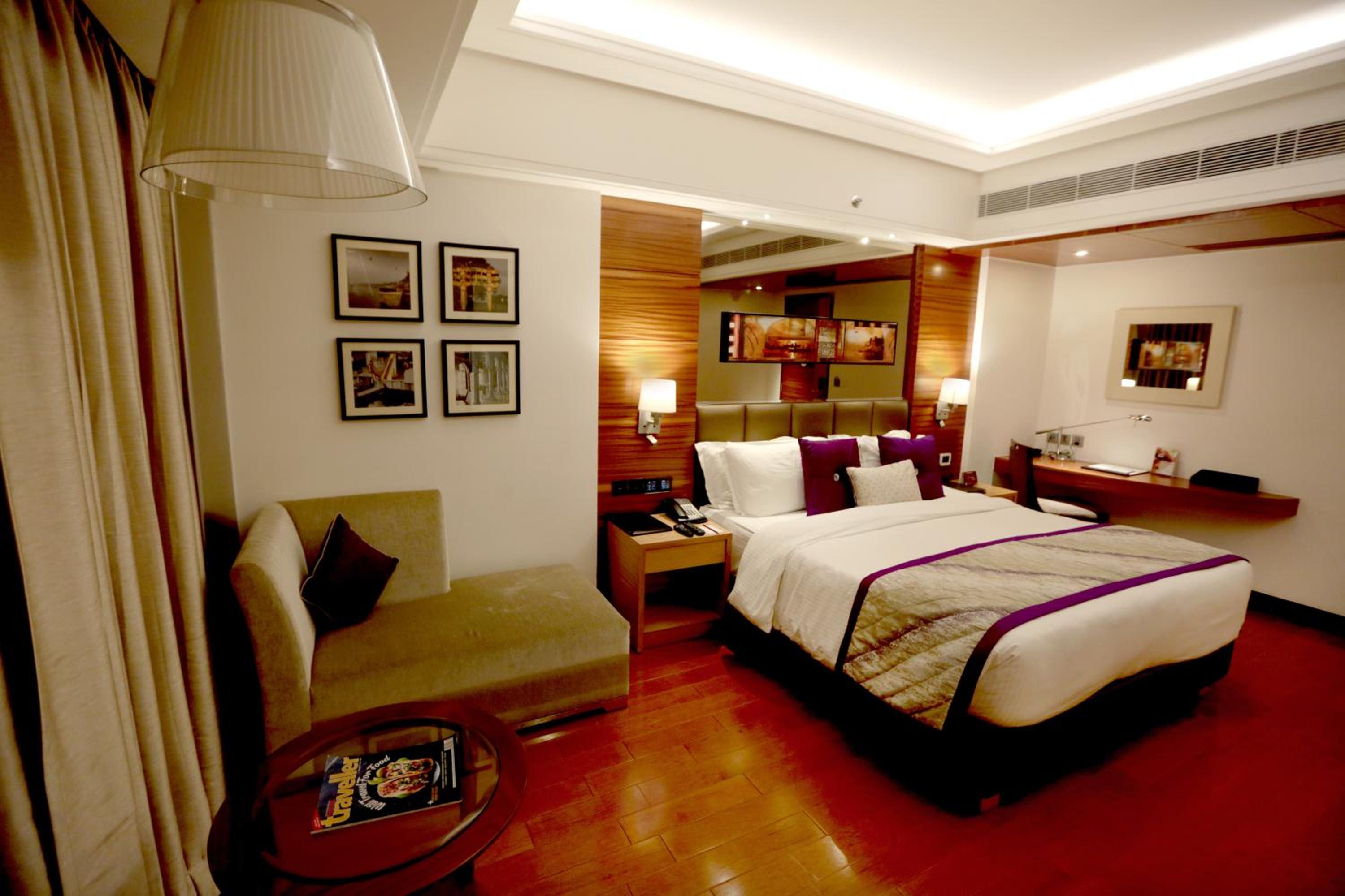 Deluxe Double or Twin Room with 10% off on Food & Beverages with a-la-carte selection   - Photo 4