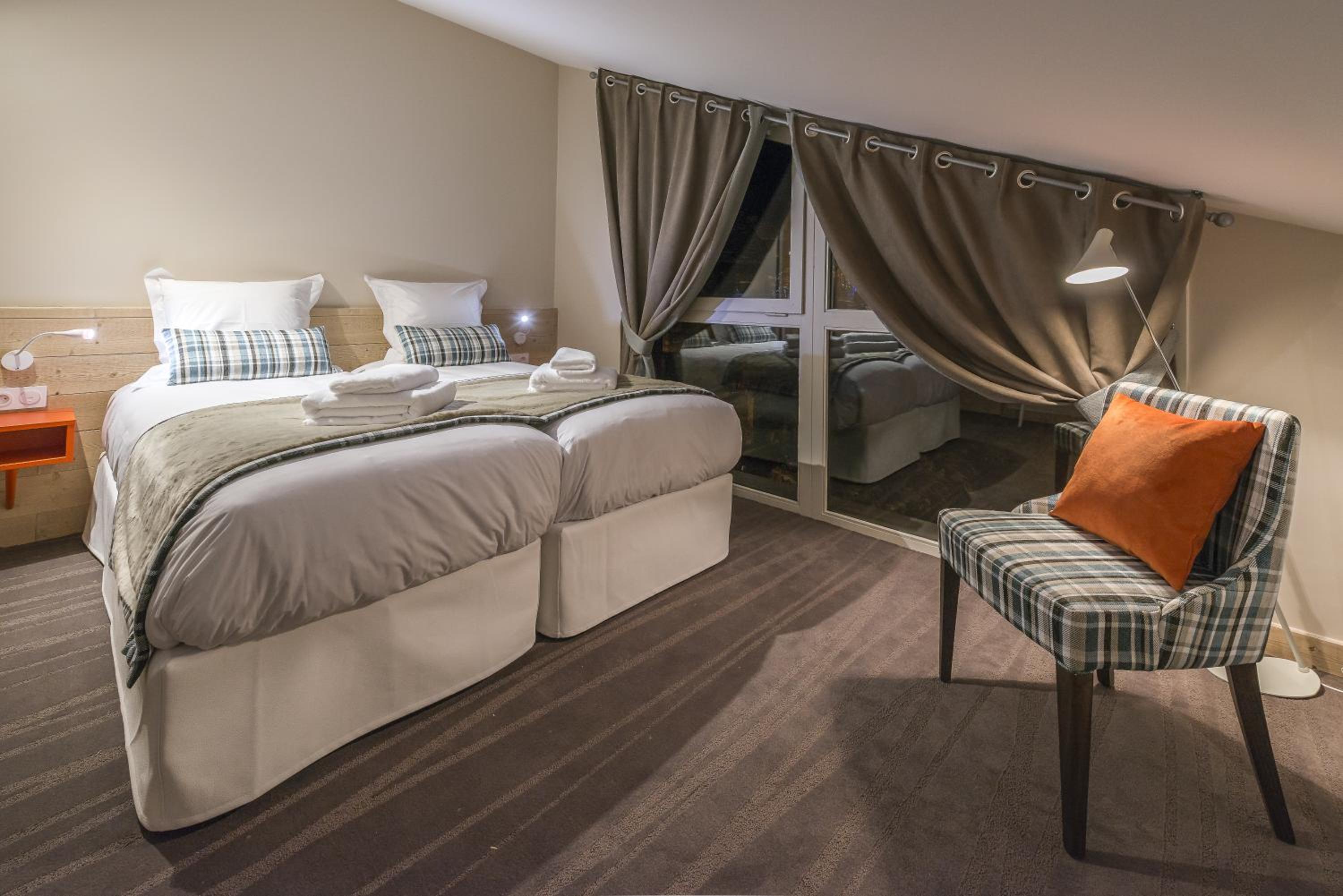Three-Bedroom Apartment (6-8 Adults)