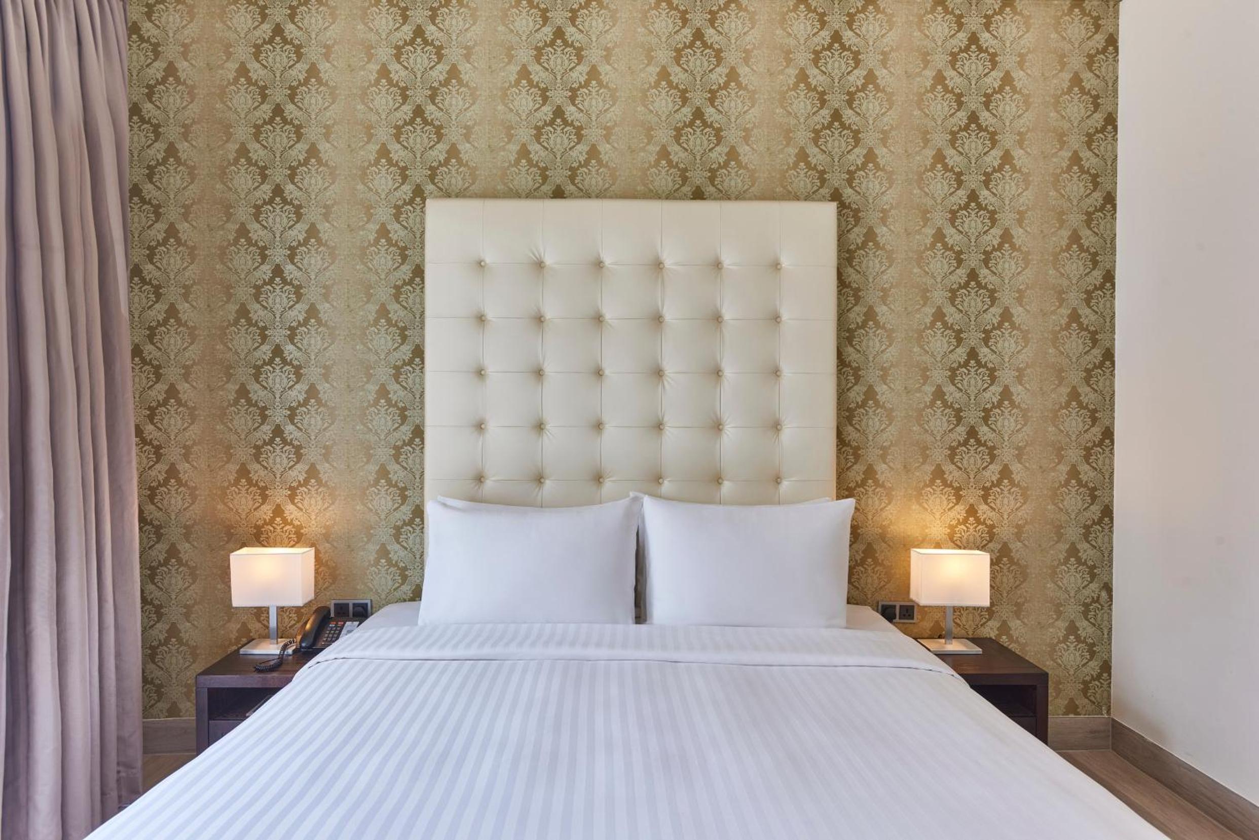 Deluxe Double or Twin Room photo 3