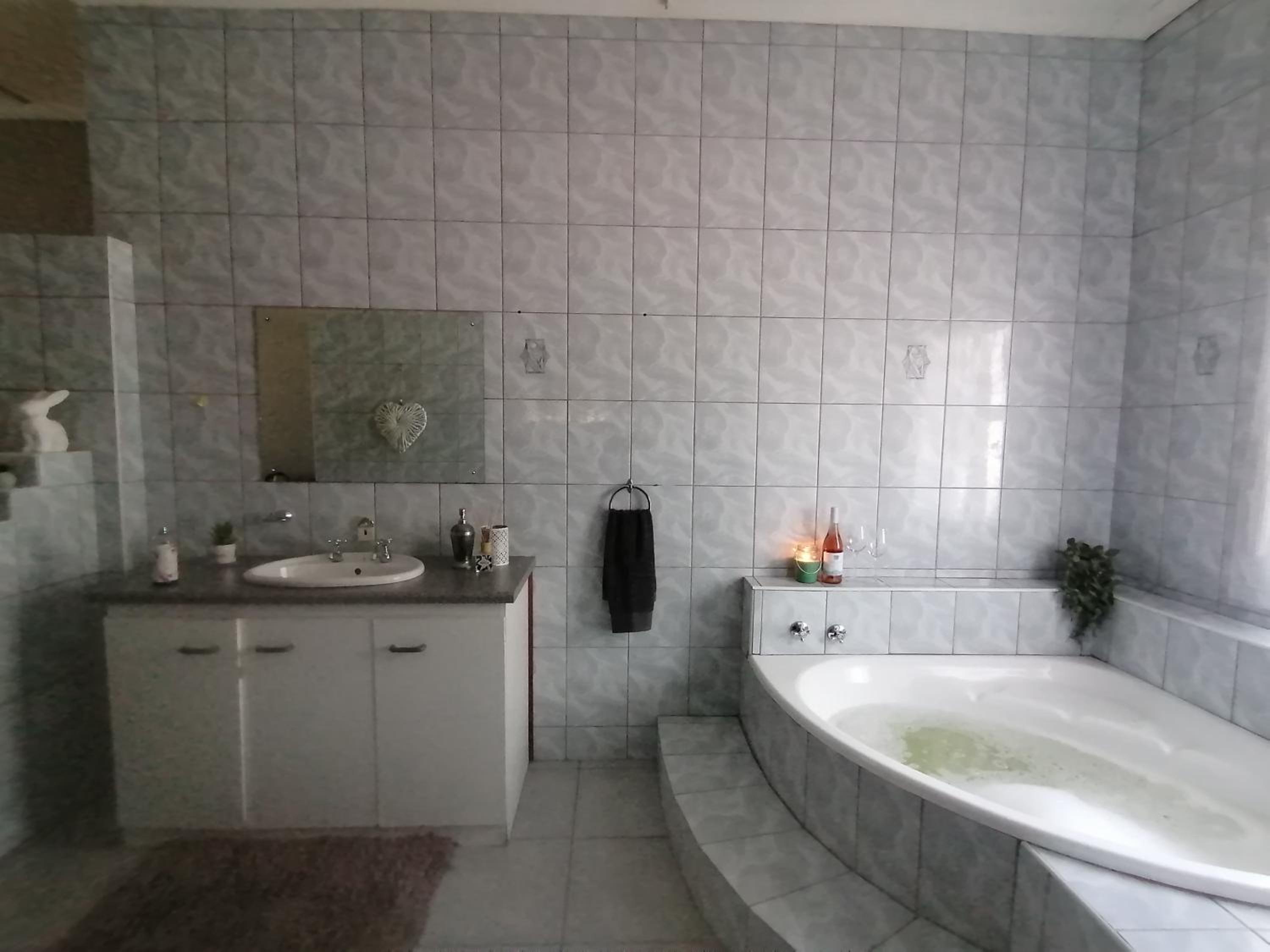 King Suite - Photo 5