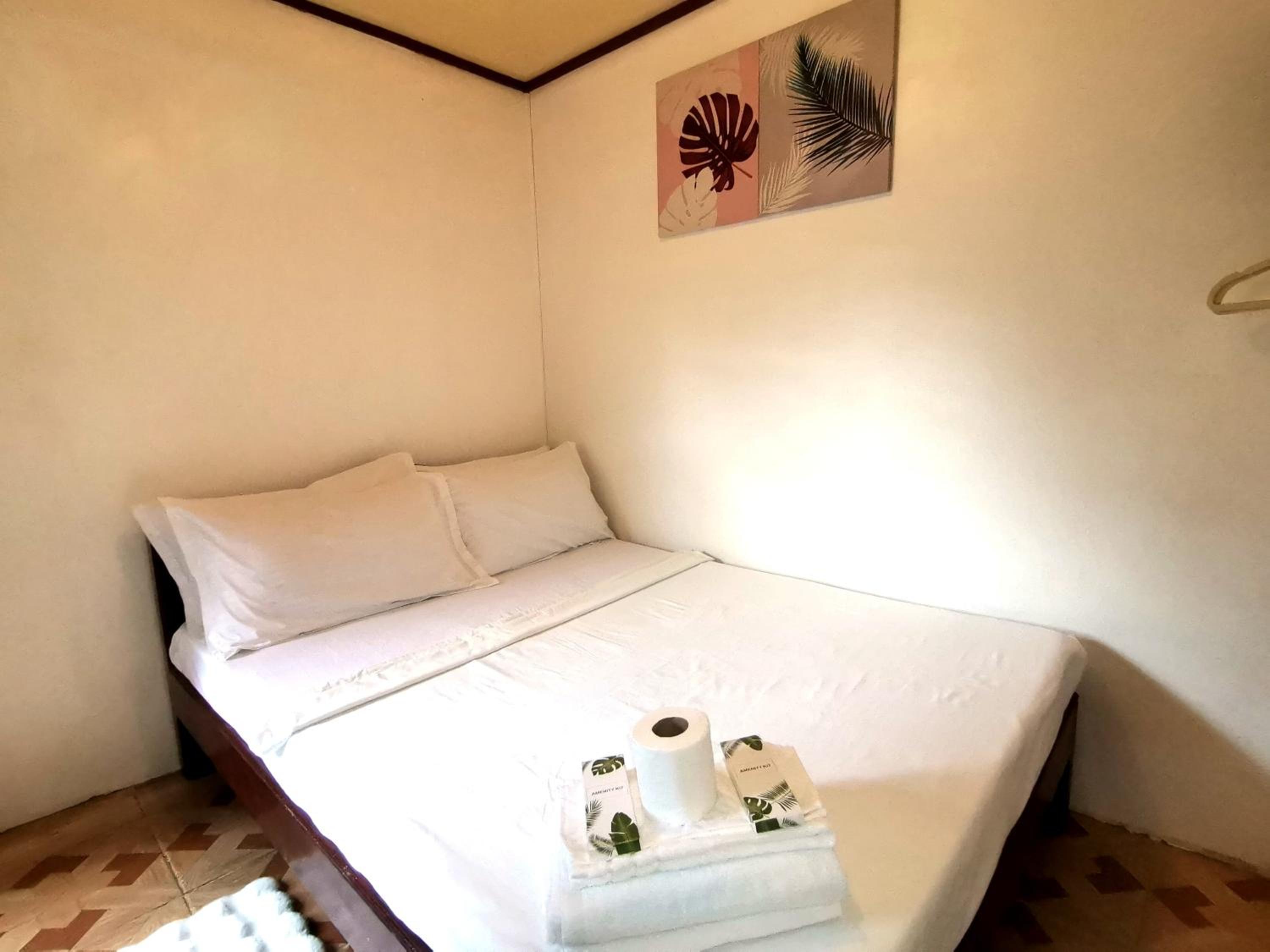 Budget Double Room photo 1