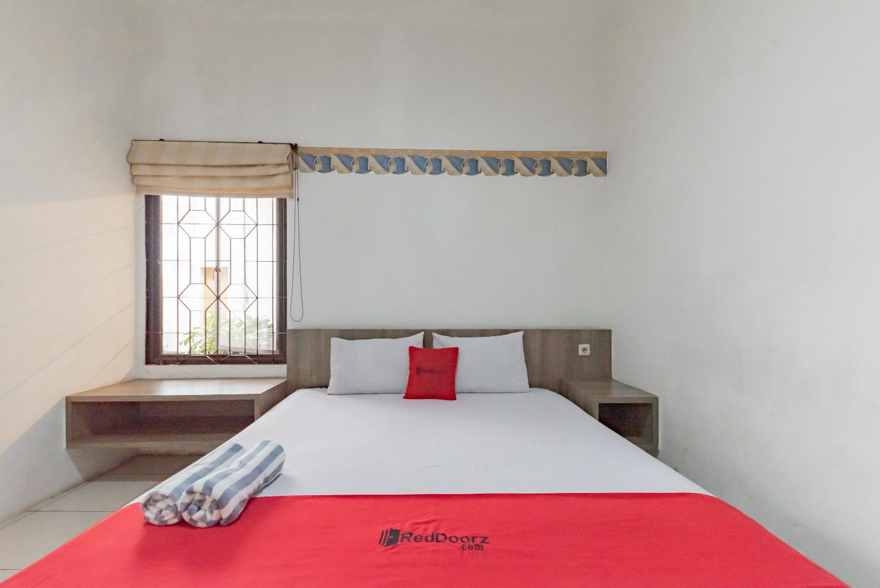Deluxe Room - Photo 4