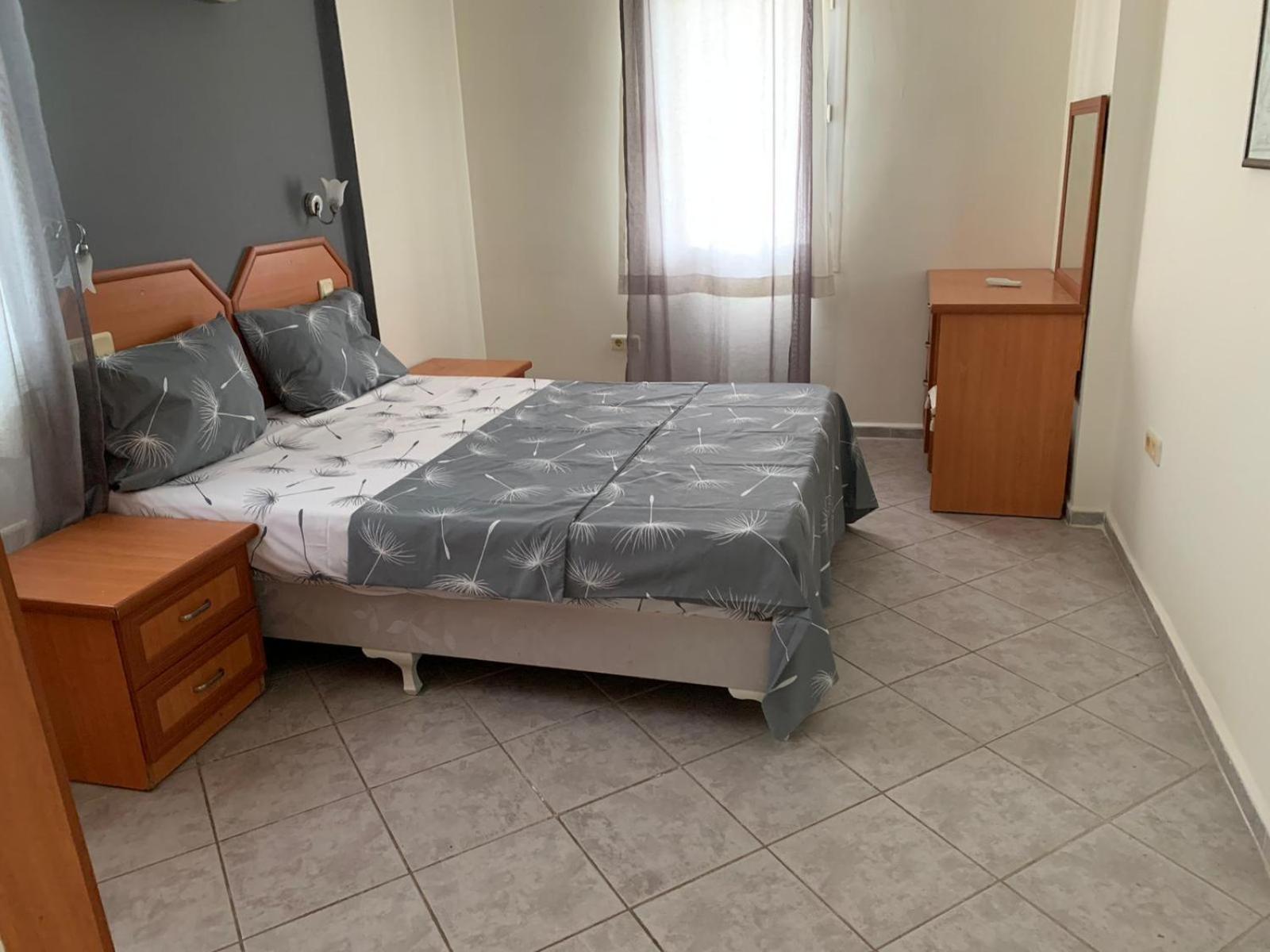 Economy Triple Room