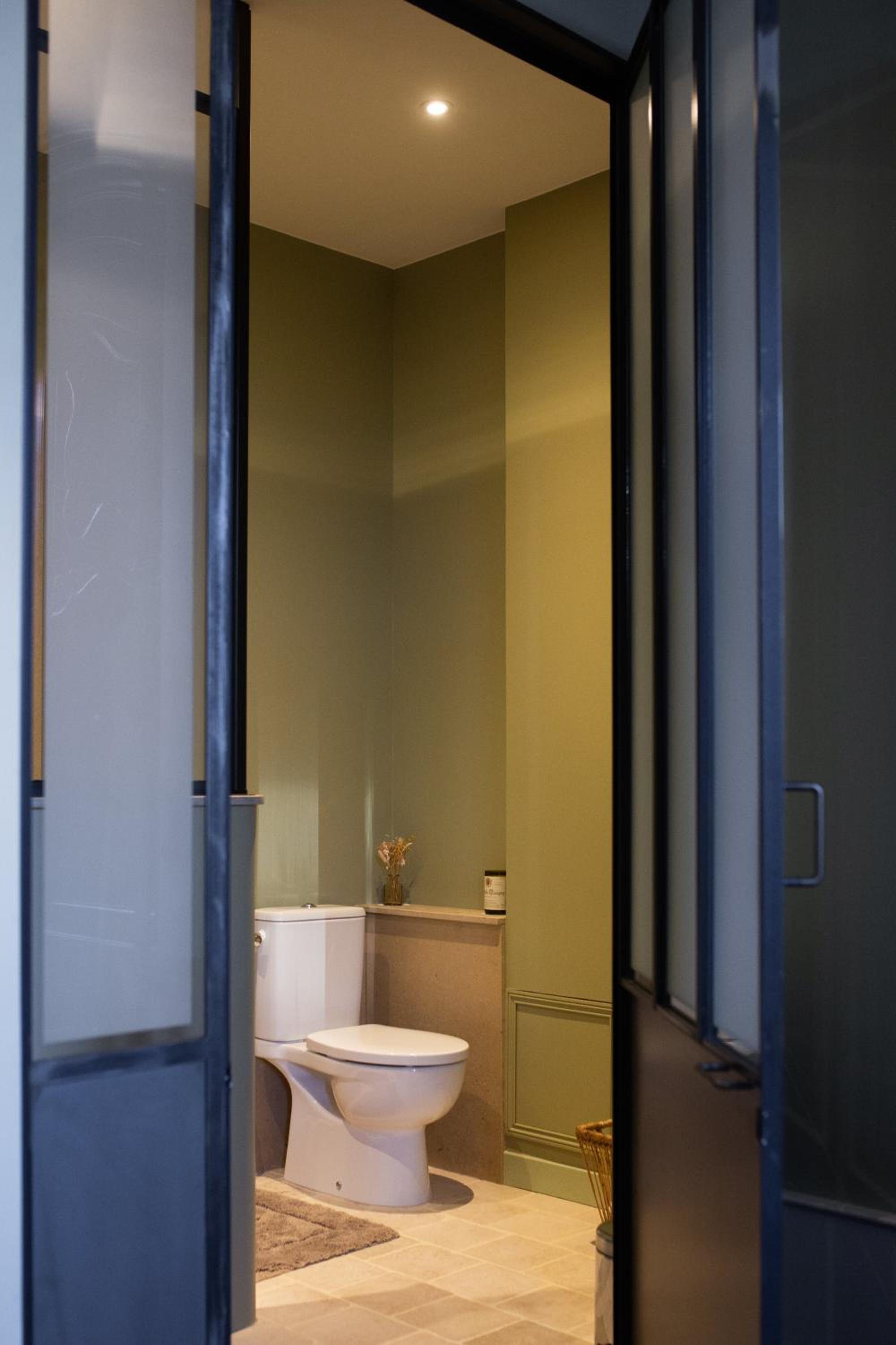 Superior Suite - Photo 6