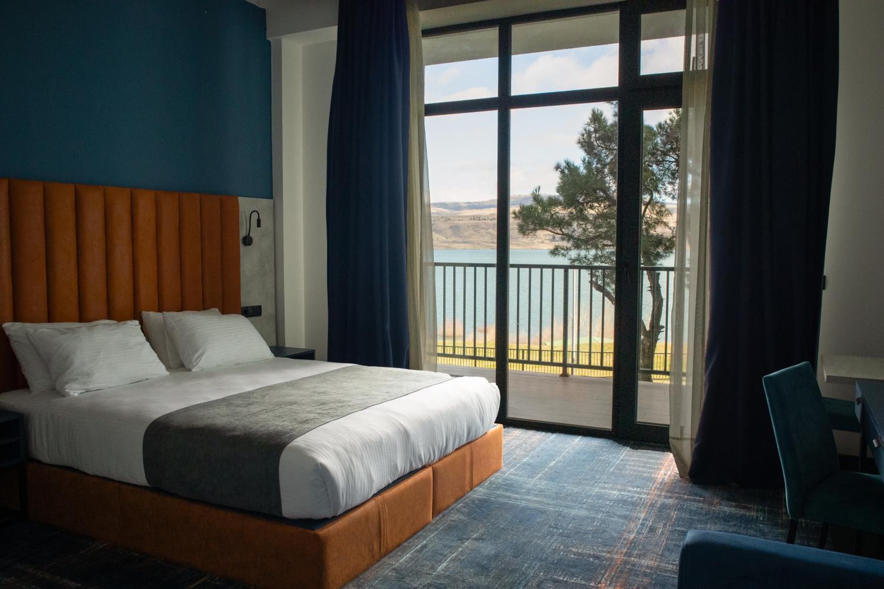 Queen Room - Forest View - Photo 2