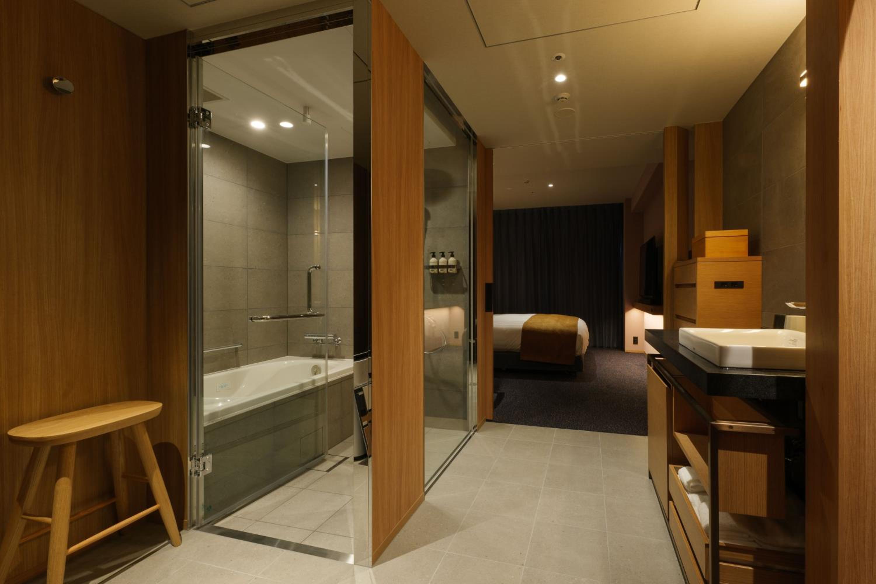 Accessible Twin Room - Photo 6