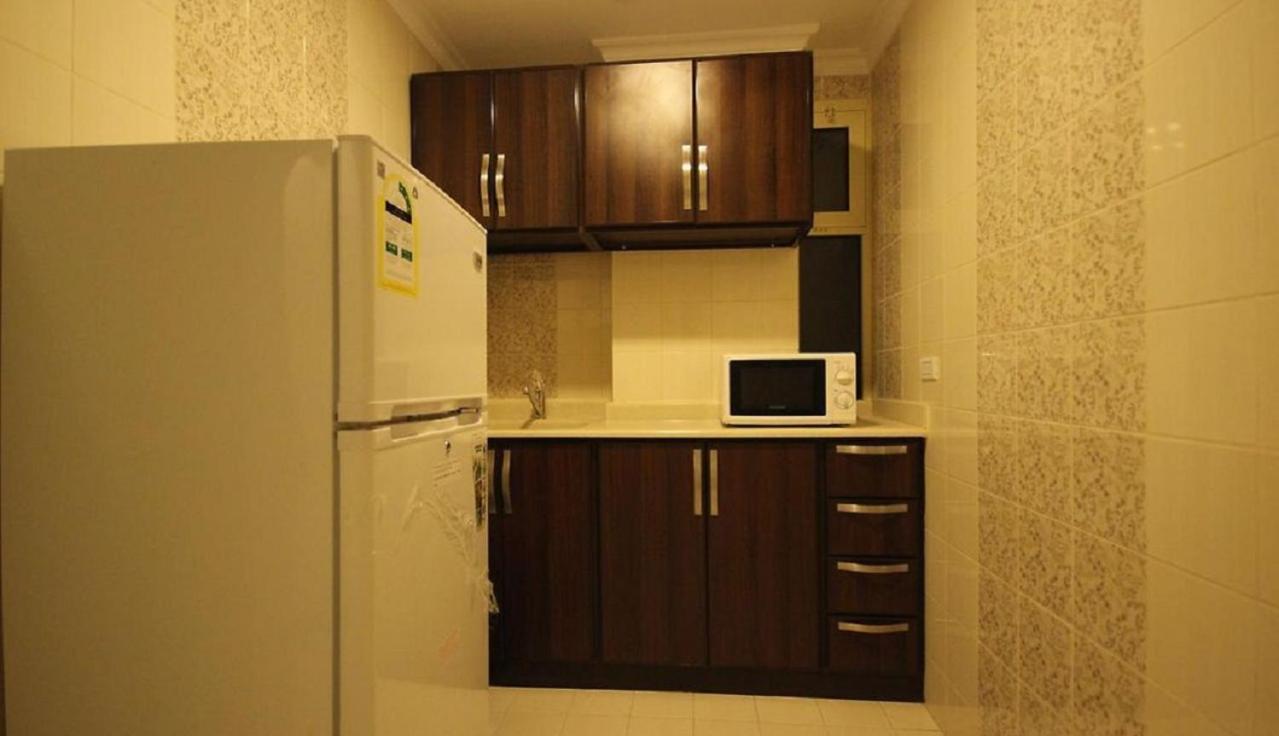 One-Bedroom Apartment photo 3