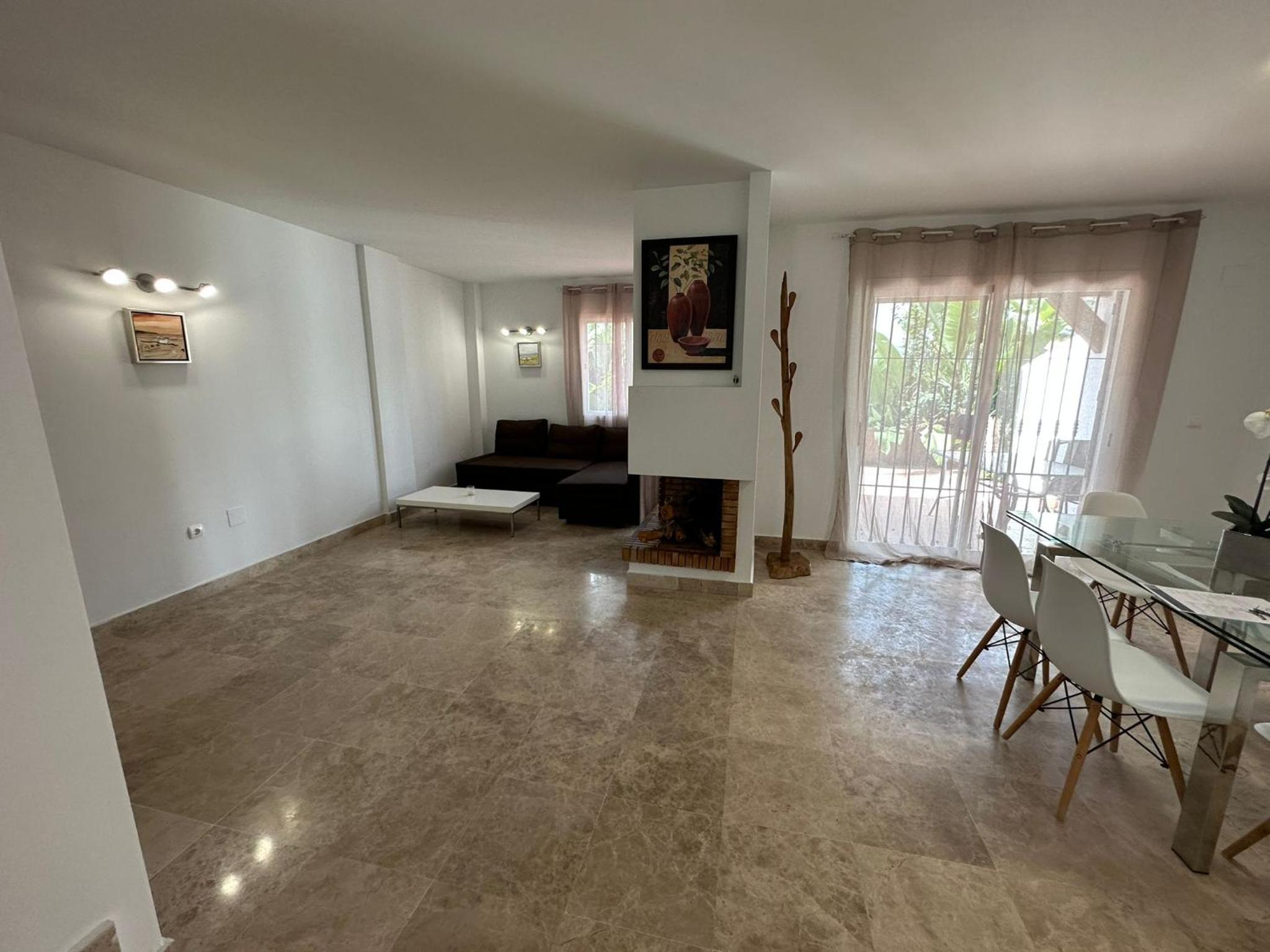 Casa de tres habitaciones