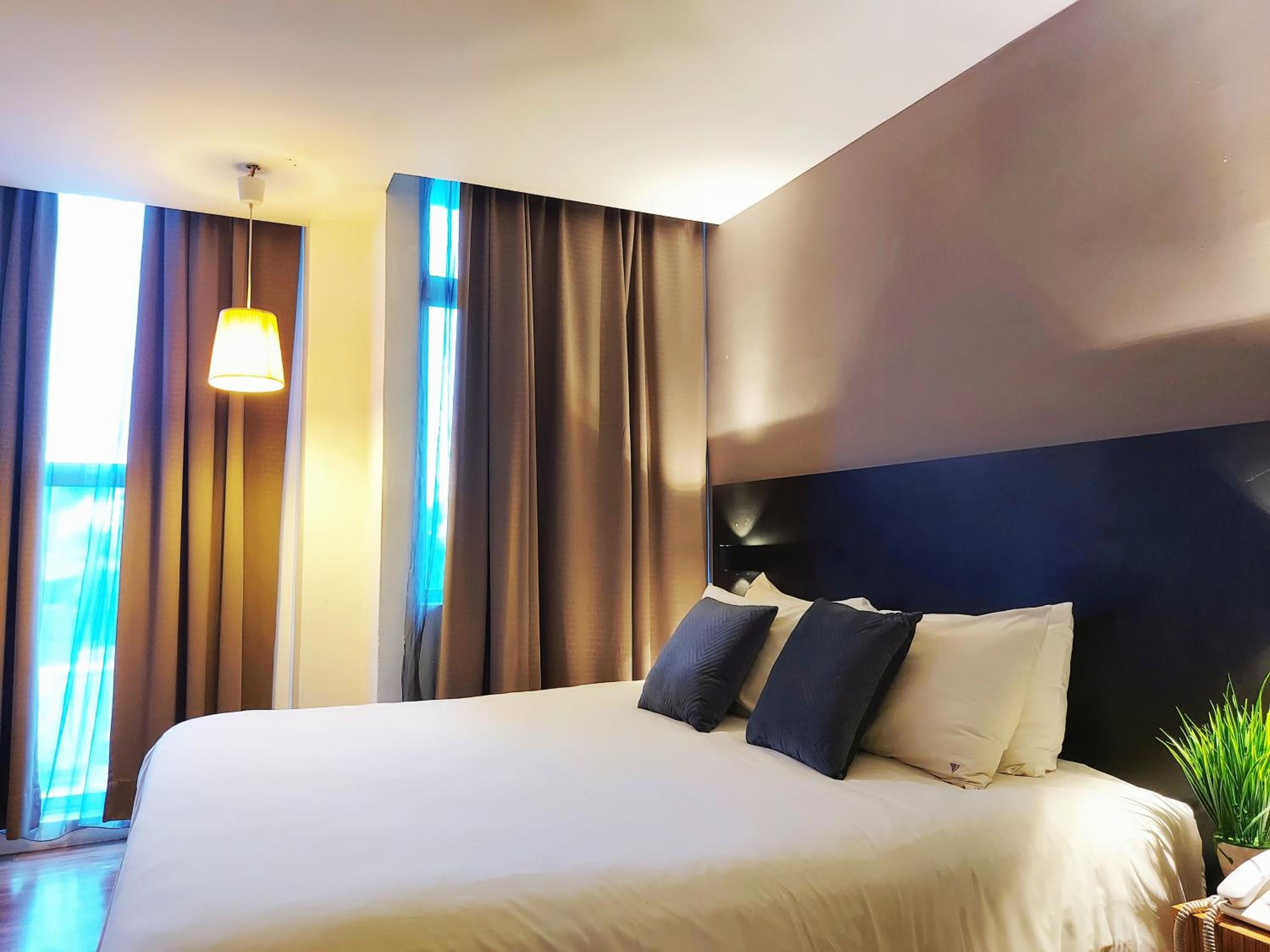 Superior King Room photo 2