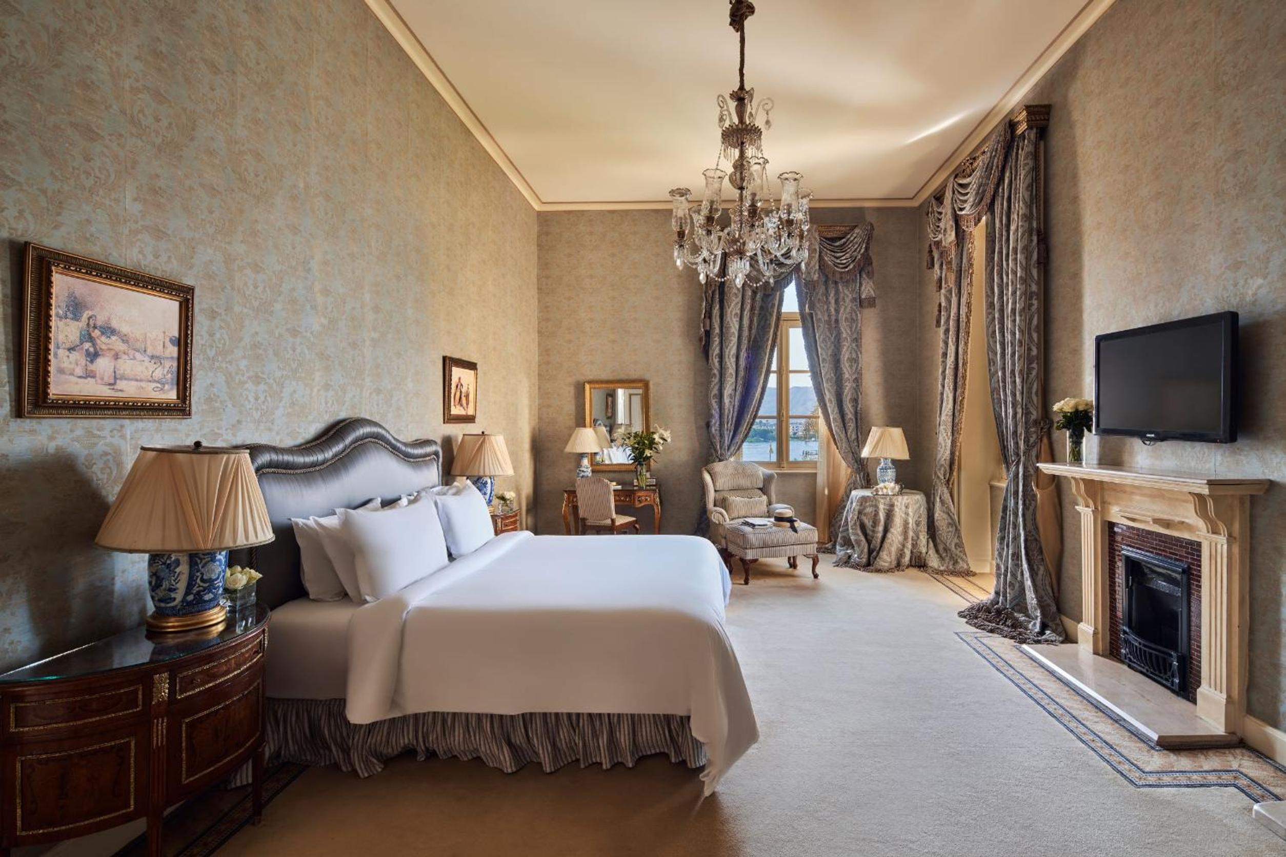 Imperial King Suite with Balcony and View photo 3