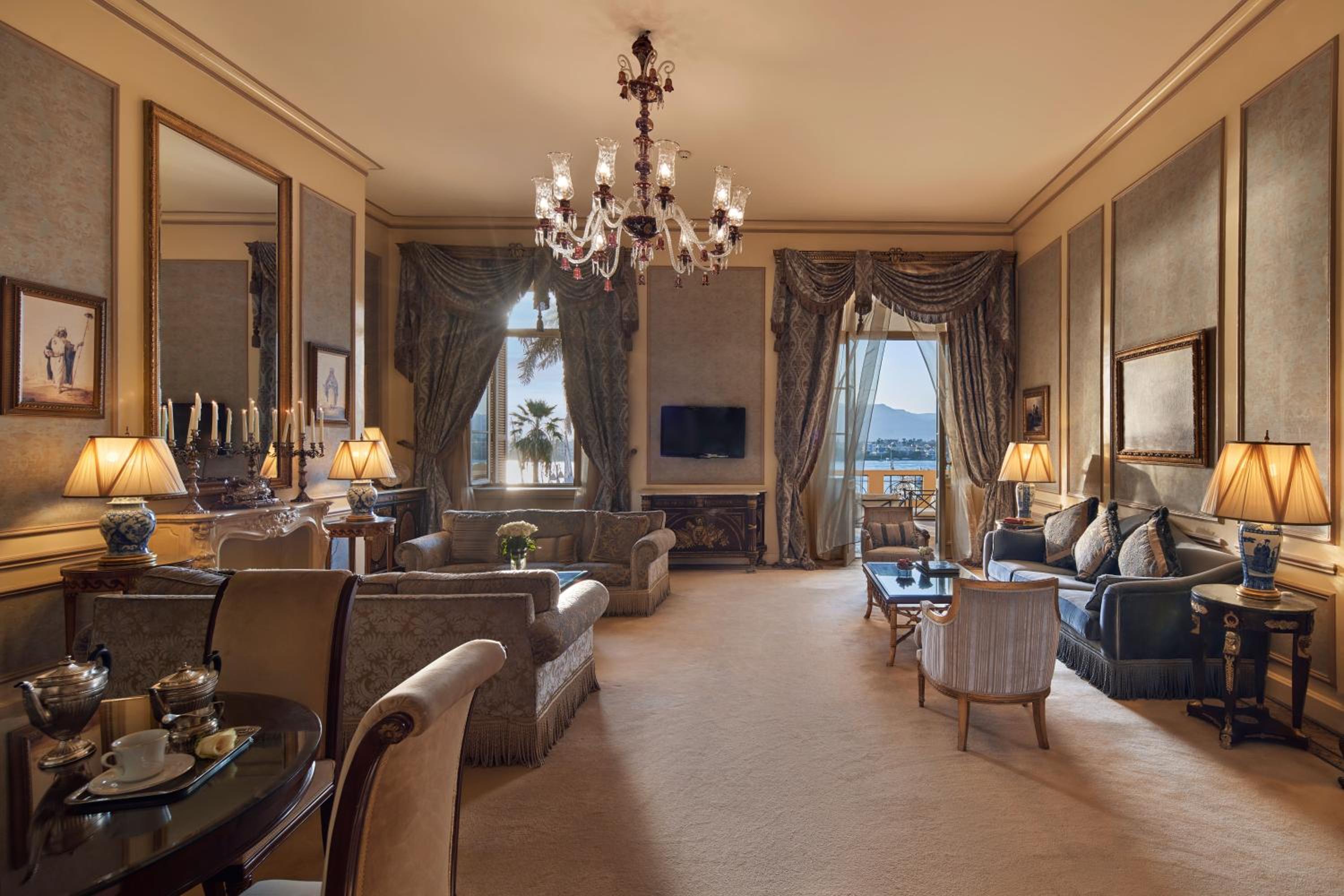 Imperial King Suite with Balcony and View photo 1