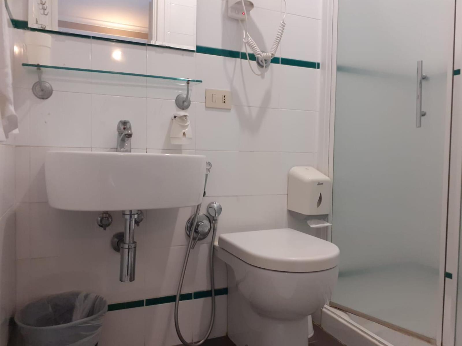 Standard Triple Room photo 2
