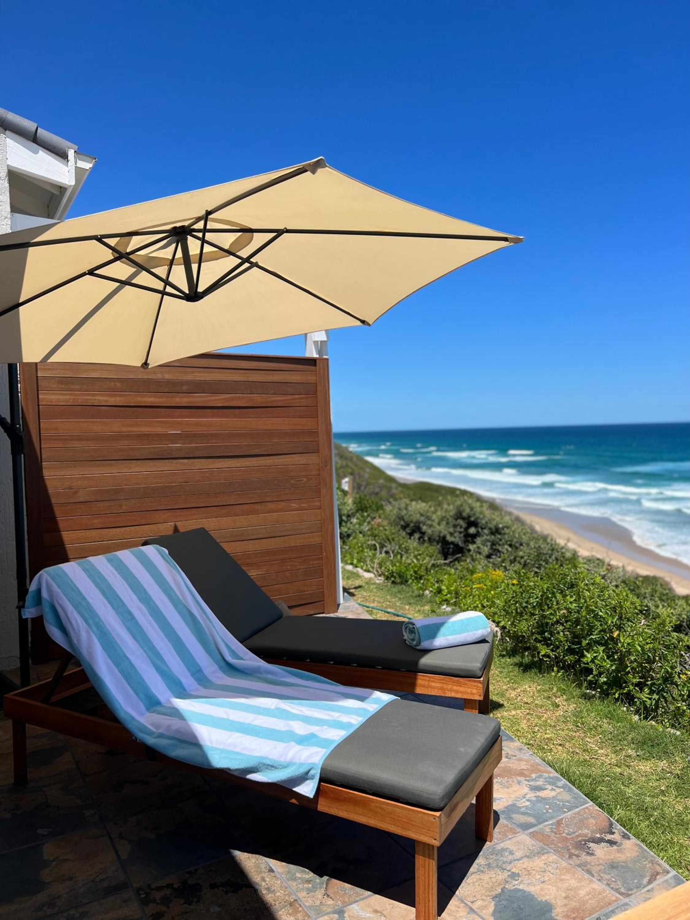 Double Room with Sea View - Photo 16