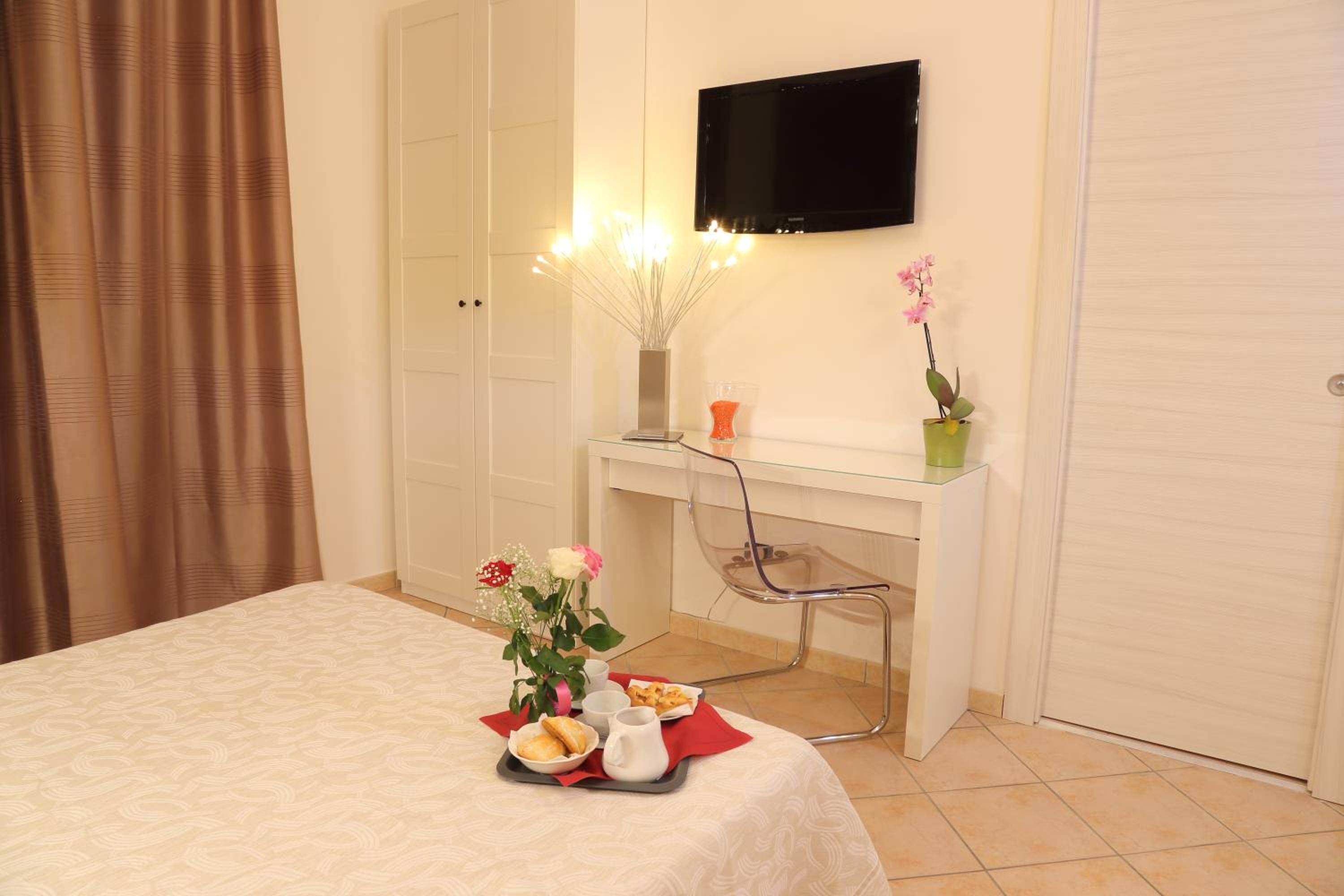 Double or Twin Room with View photo 2
