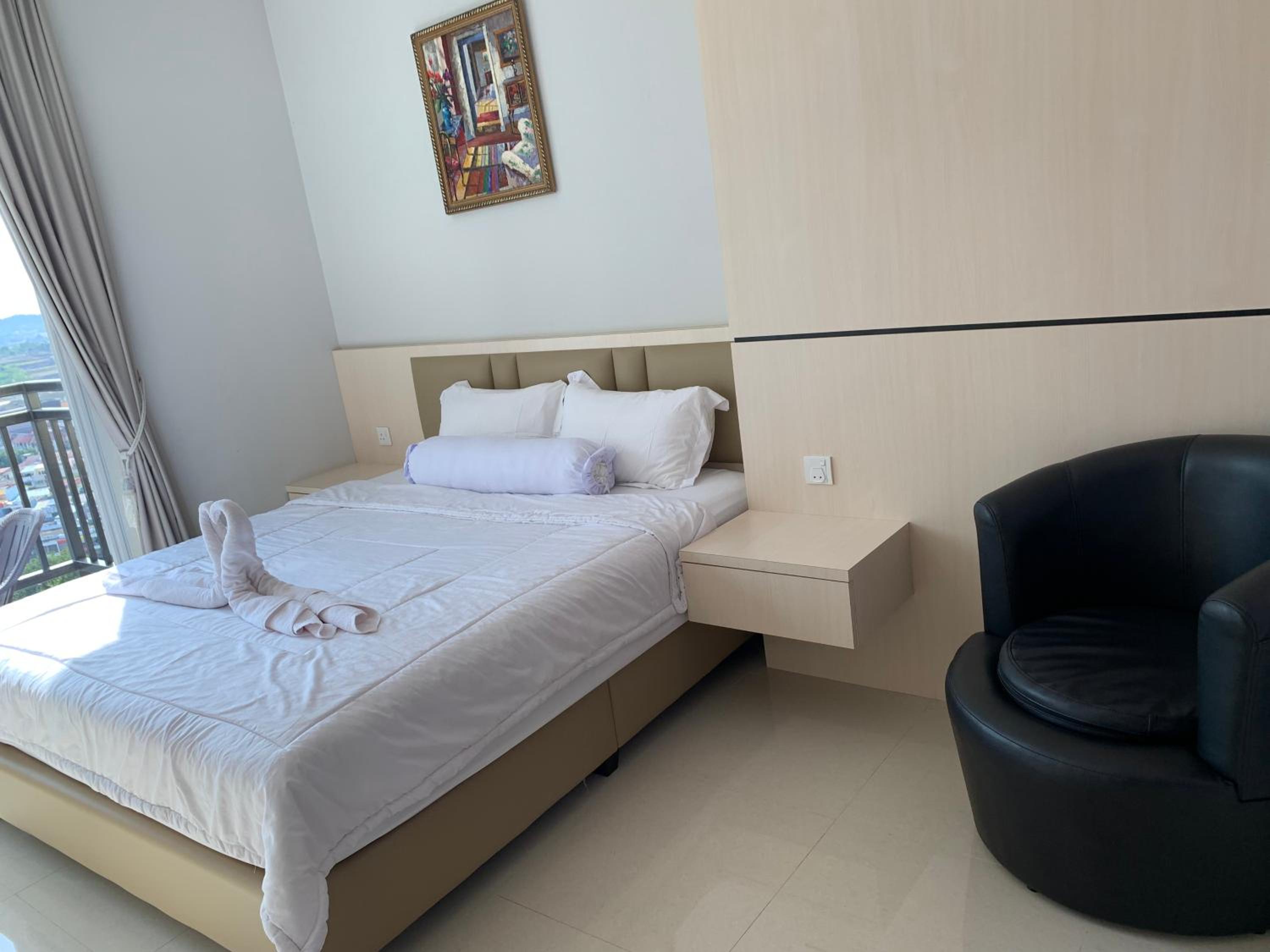 One-Bedroom Apartment - Photo 92