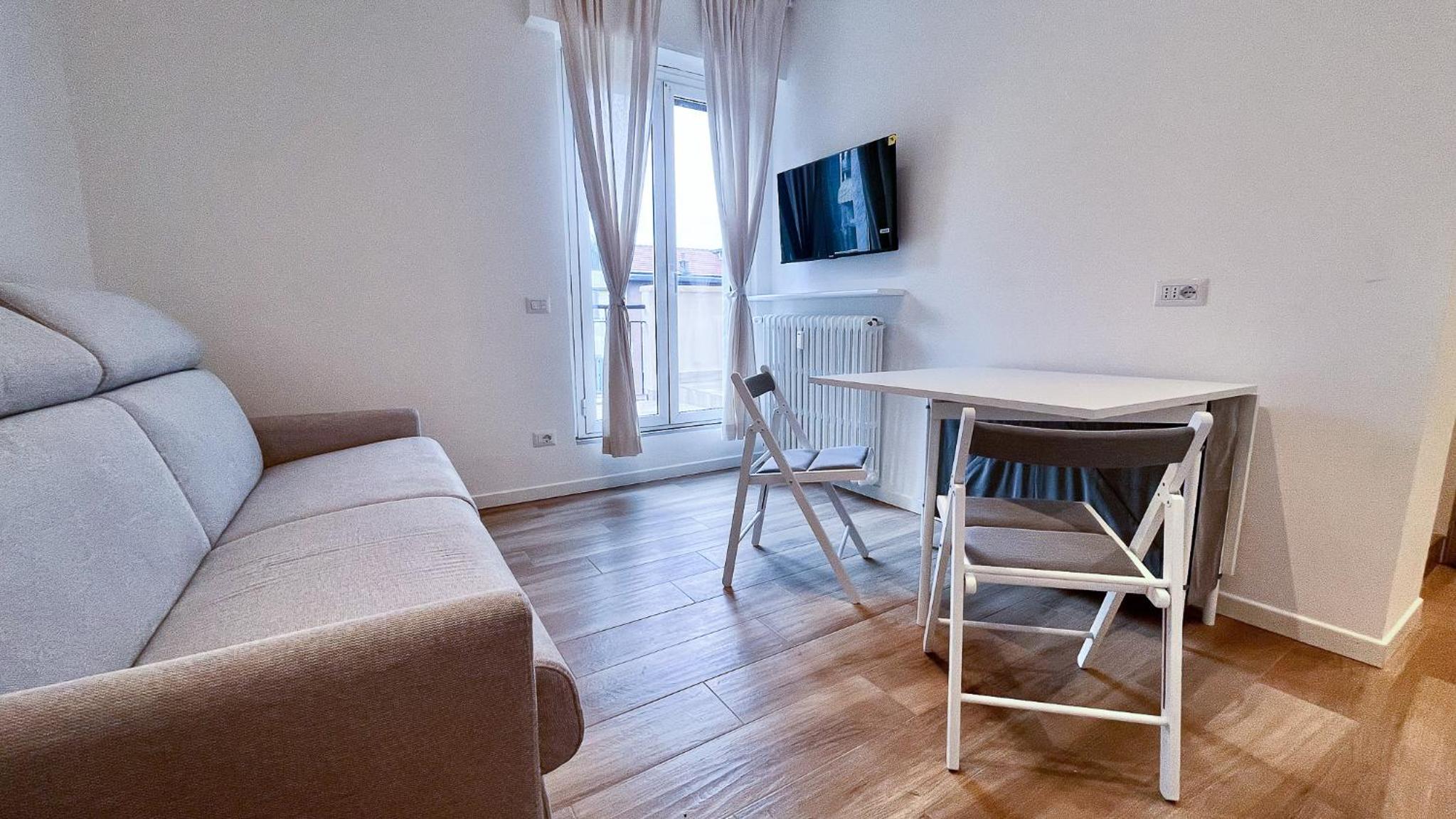 Studio Apartment