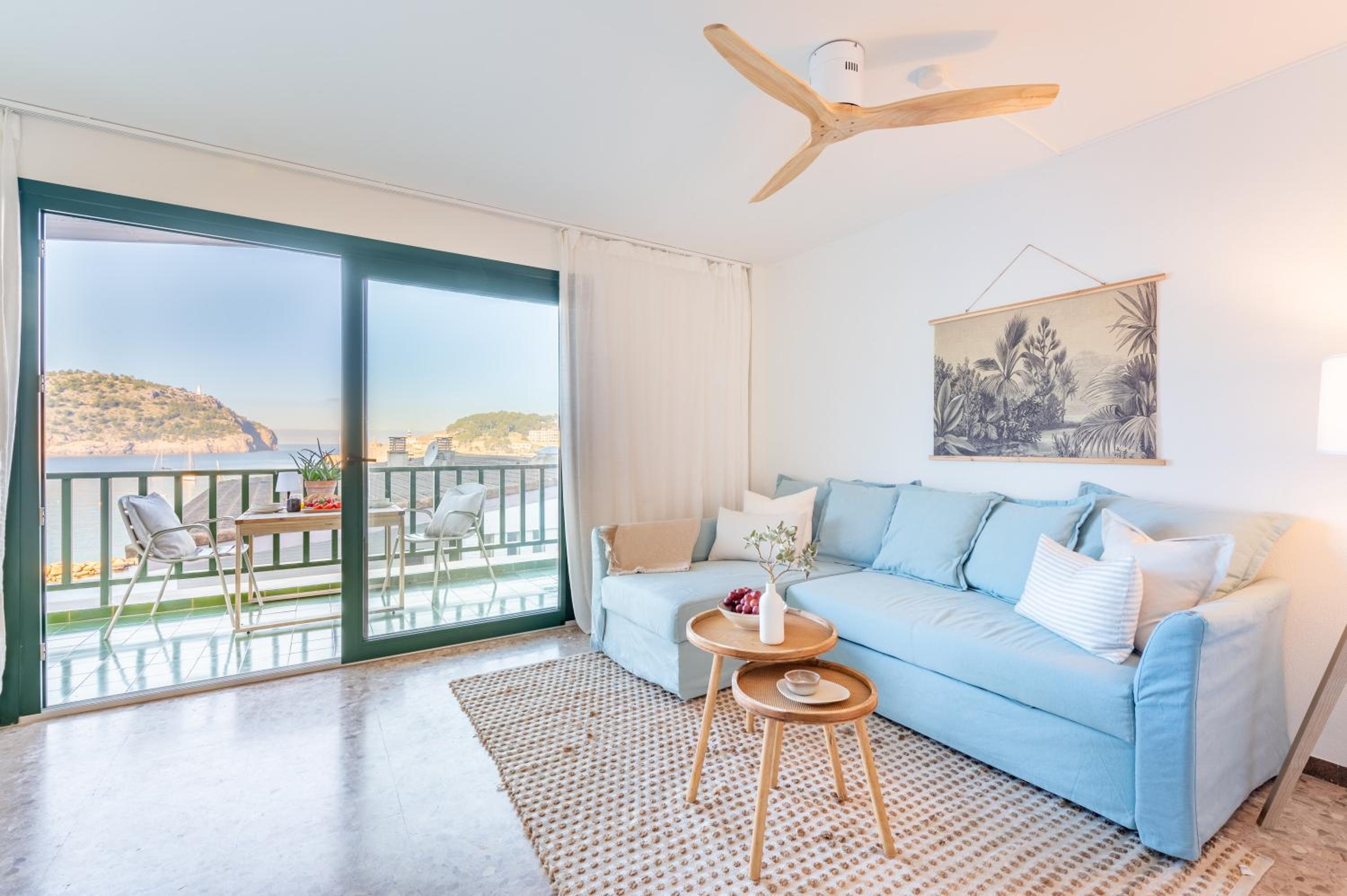Superior One-Bedroom Apartment with Balcony