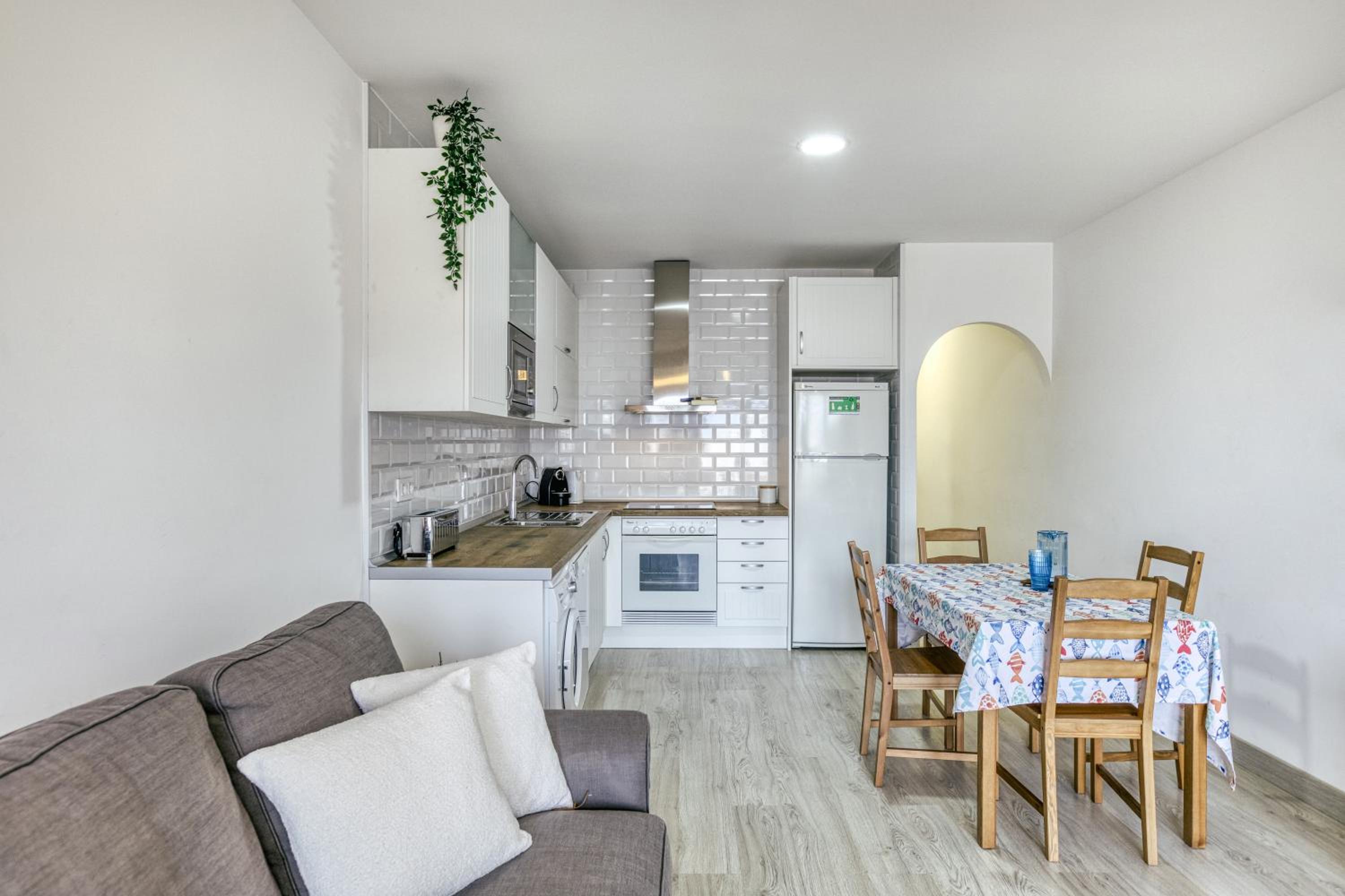 Superior One-Bedroom Apartment with Balcony photo 2